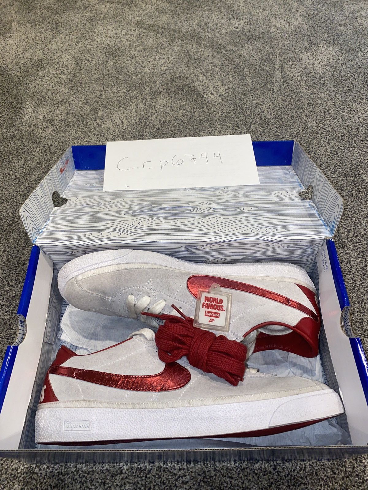 Nike × Supreme Supreme SB x Bruin White Low 2009 Size US 10.5 / EU 43-44 - 7 Thumbnail