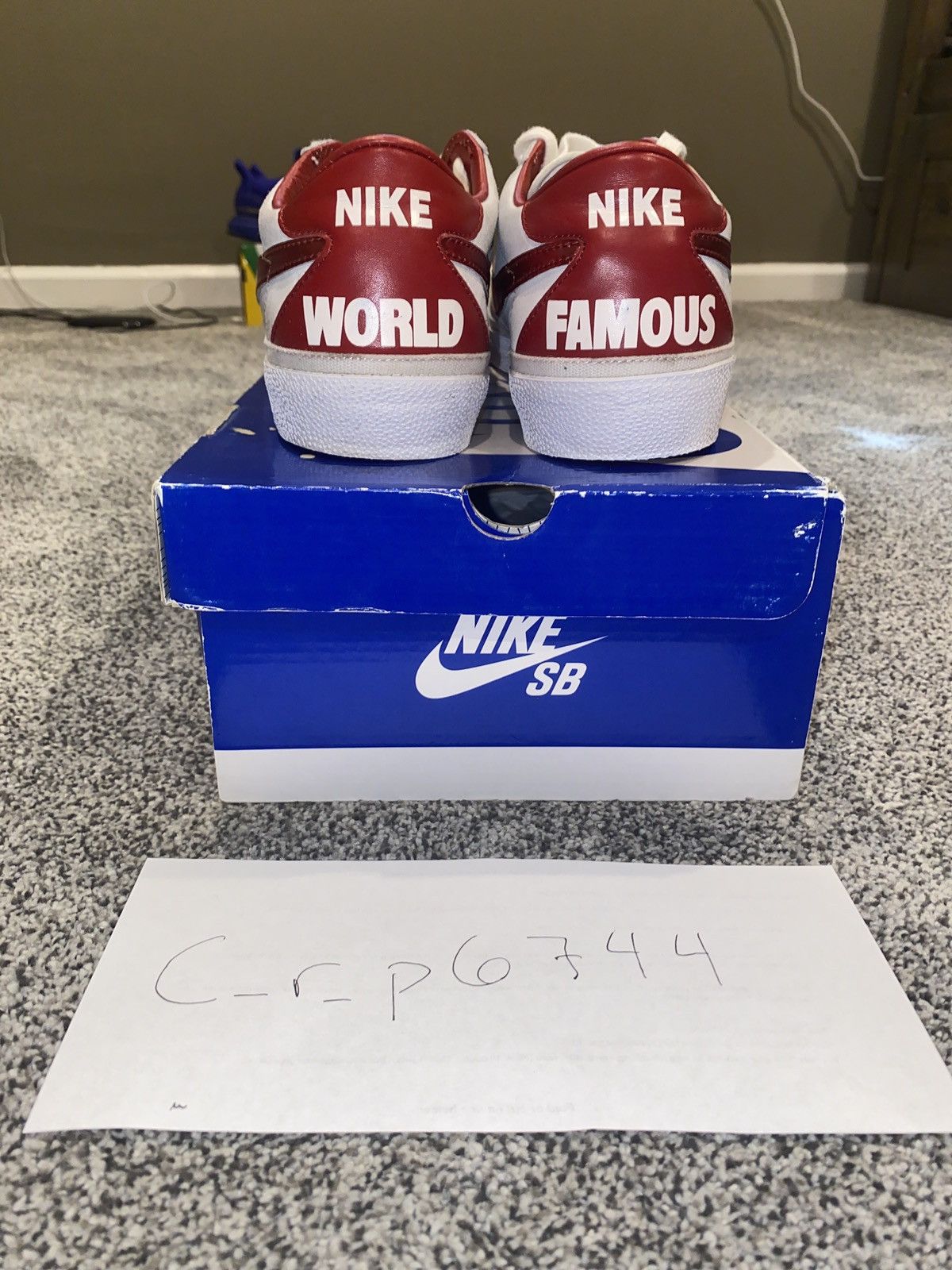 Nike × Supreme Supreme SB x Bruin White Low 2009 Size US 10.5 / EU 43-44 - 2 Thumbnail