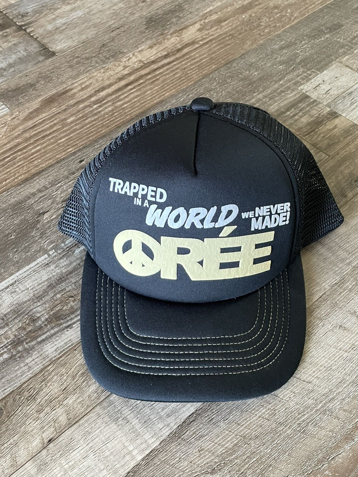 Oree New York Peace Field Trucker Cap
