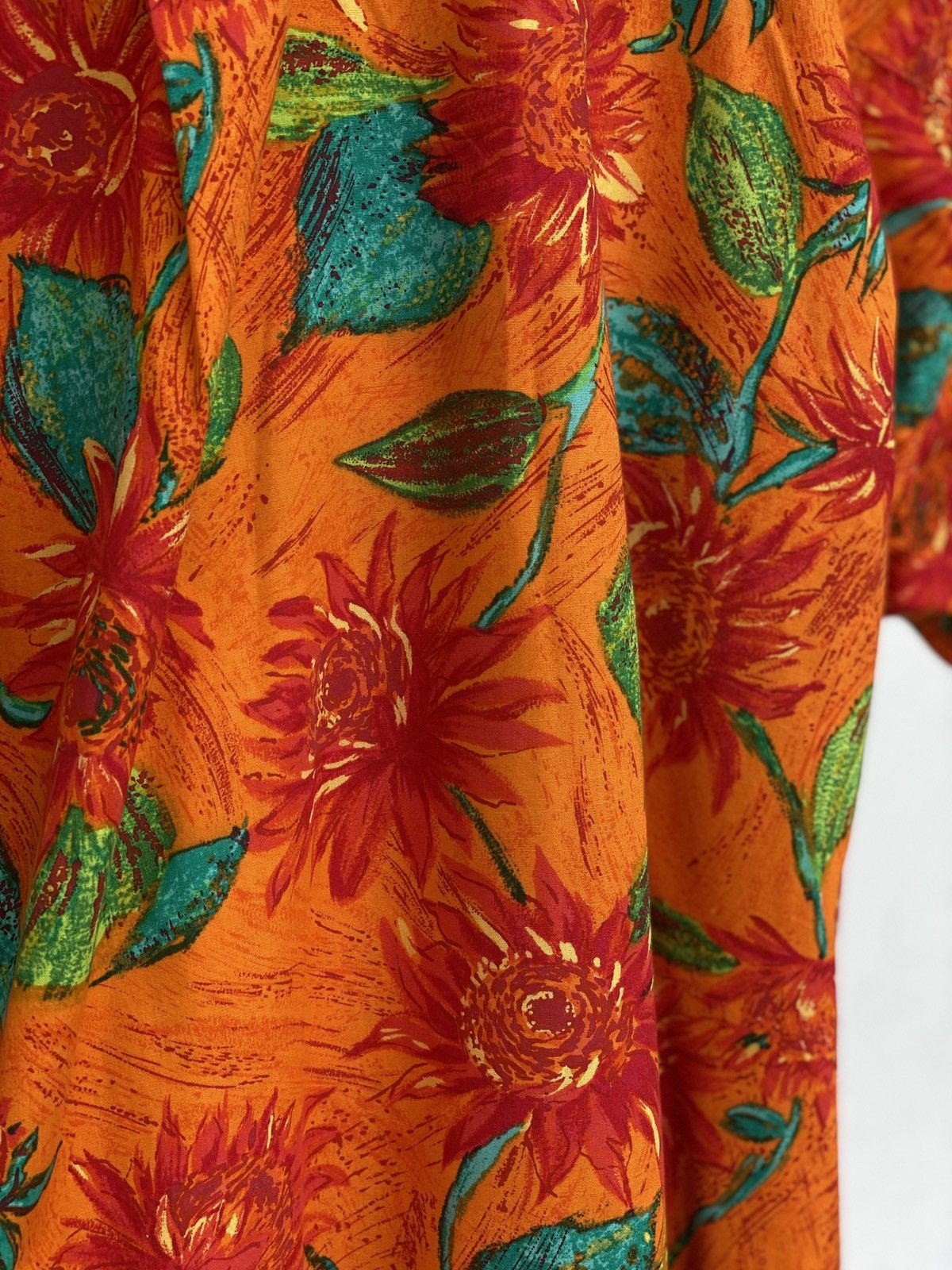 Vintage vibrant orange Hawaiian shirt, a vintage from Issey Miyake. Size US M / EU 48-50 / 2 - 6 Thumbnail