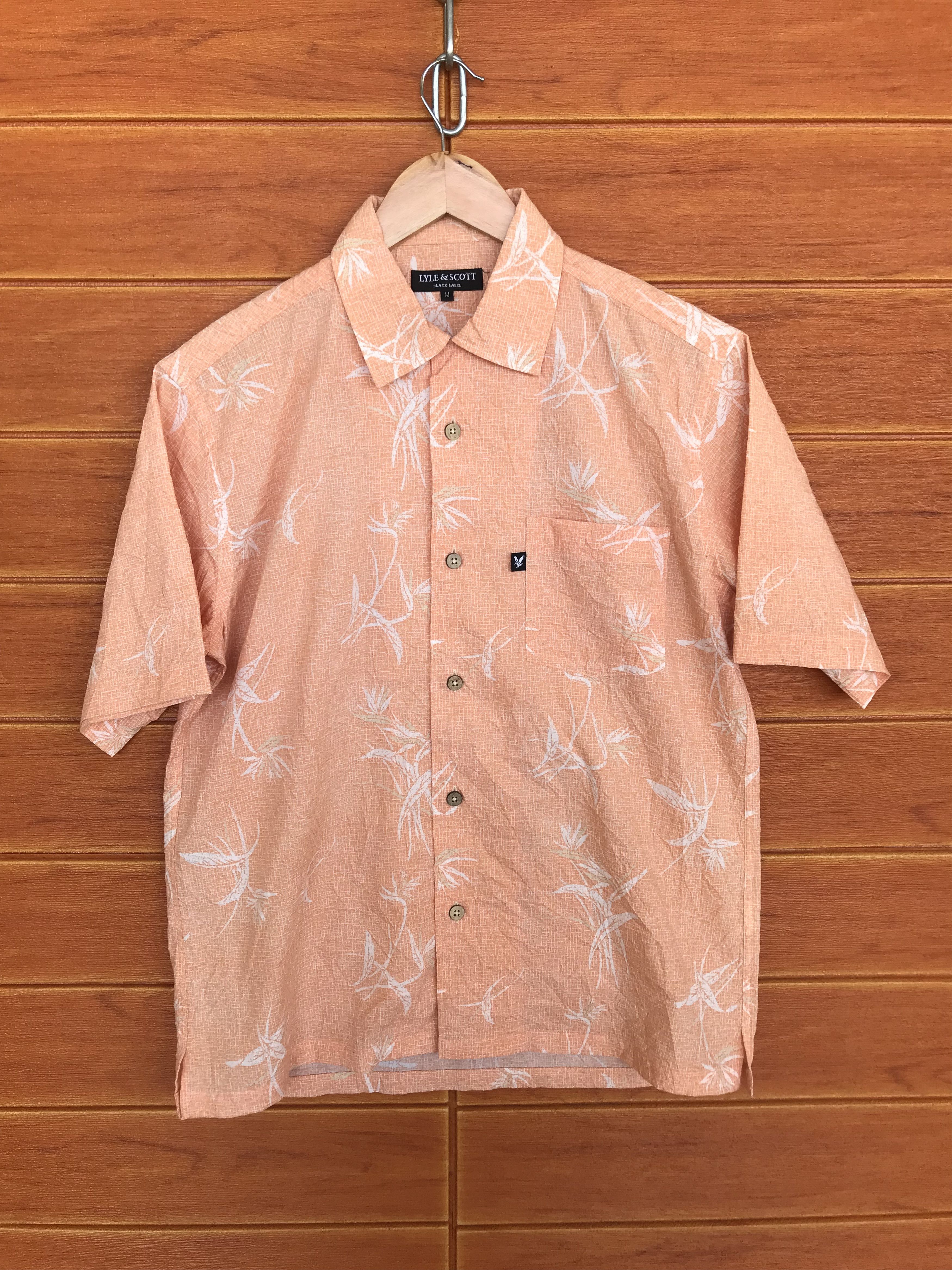 Lyle & Scott Vintage Lyle & Scott Black Label Hawaiian Shirt Size US M / EU 48-50 / 2 - 1 Thumbnail