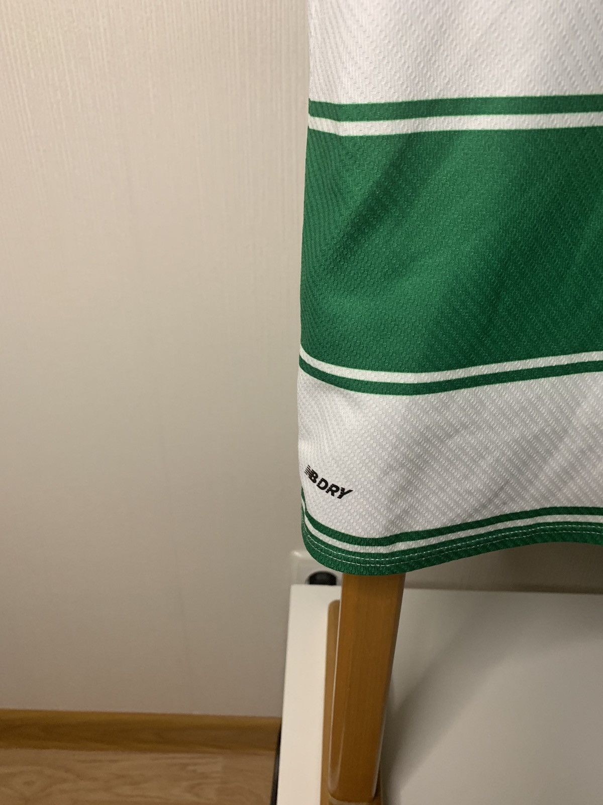 New Balance FC Celtic new balance jersey Size US M / EU 48-50 / 2 - 3 Thumbnail