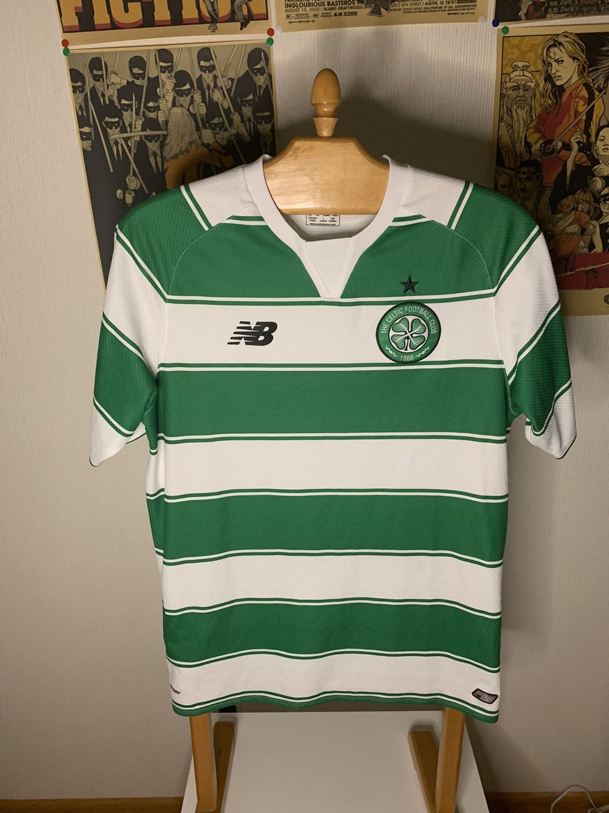New Balance FC Celtic new balance jersey Size US M / EU 48-50 / 2 - 1 Thumbnail