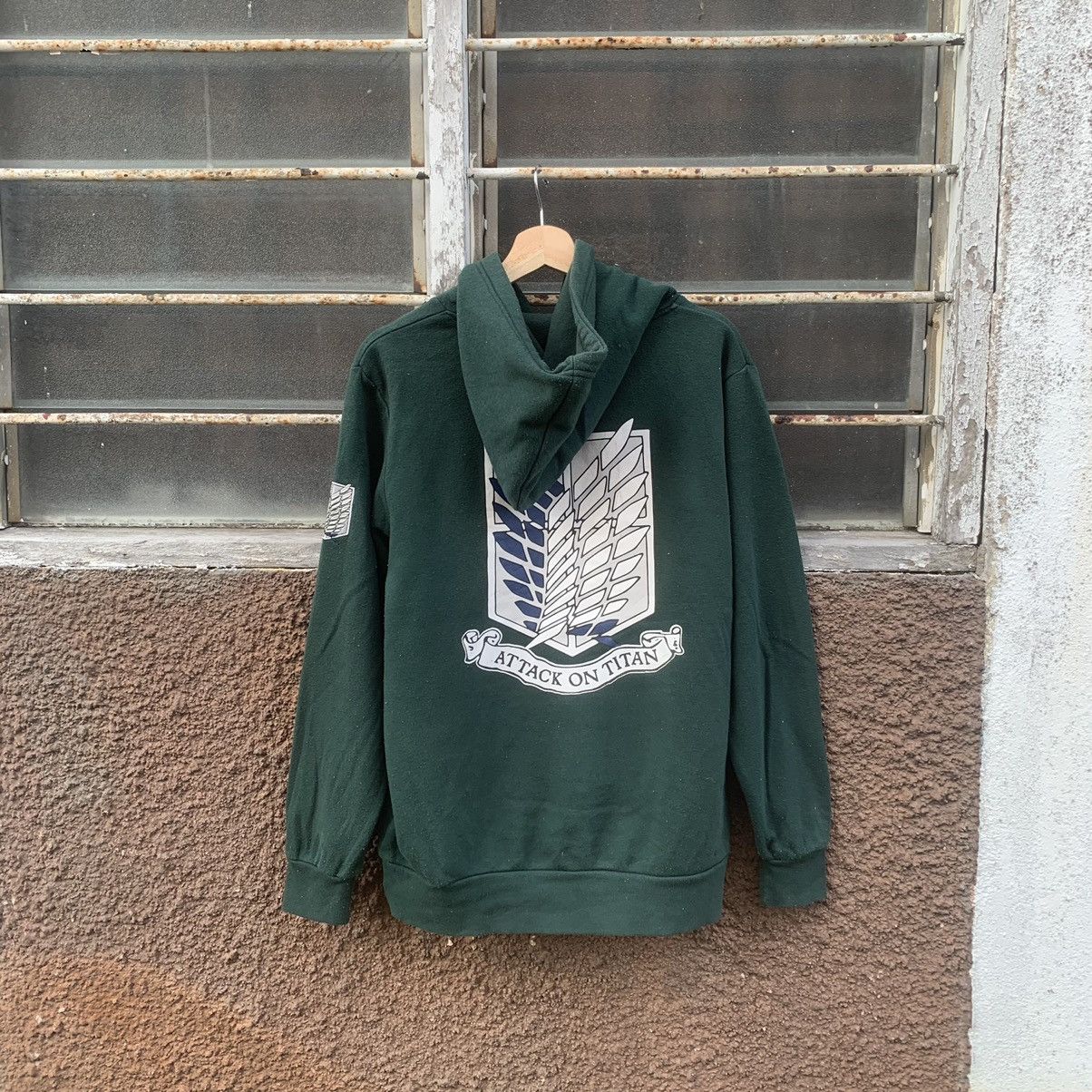 Anime × Vintage Vintage Attack On Titan/Anime/Movie/Game Pullover Hoodie Size US L / EU 52-54 / 3 - 1 Thumbnail