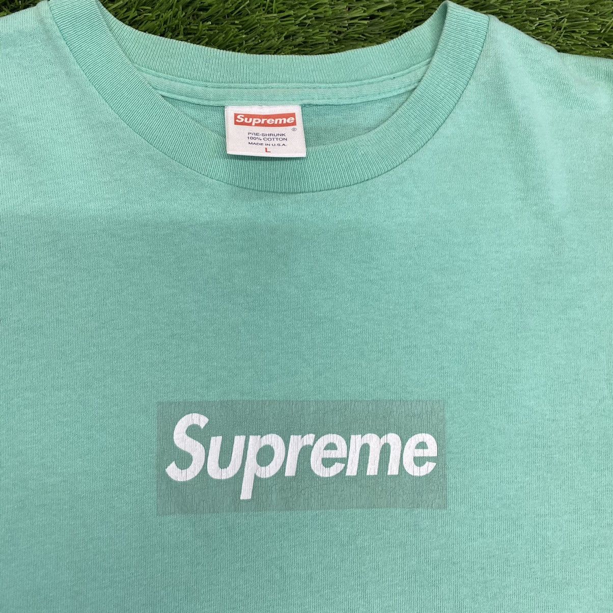 Supreme 2003 Supreme Seafoam Box Logo T shirt Size US L / EU 52-54 / 3 - 2 Thumbnail