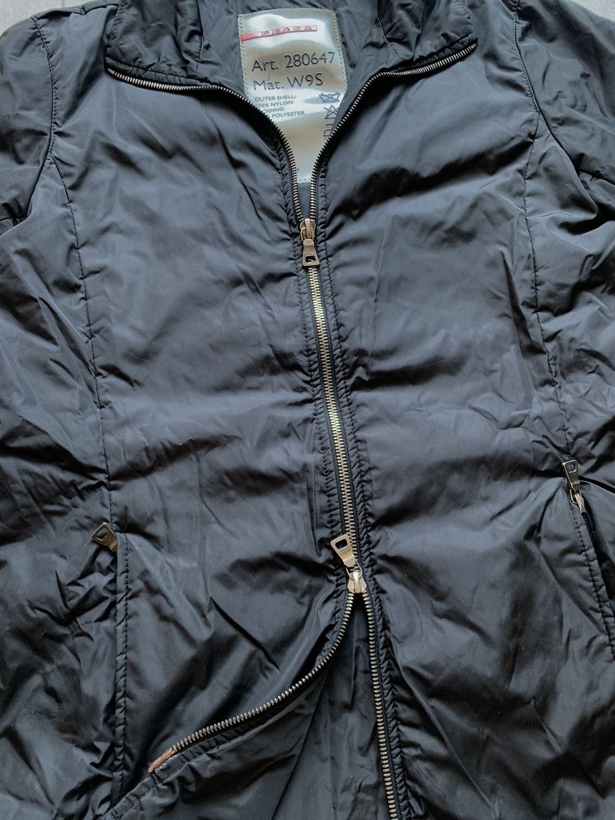 Prada Prada nylon red logo luxury light jacket woman Size M / US 6-8 / IT 42-44 - 5 Thumbnail