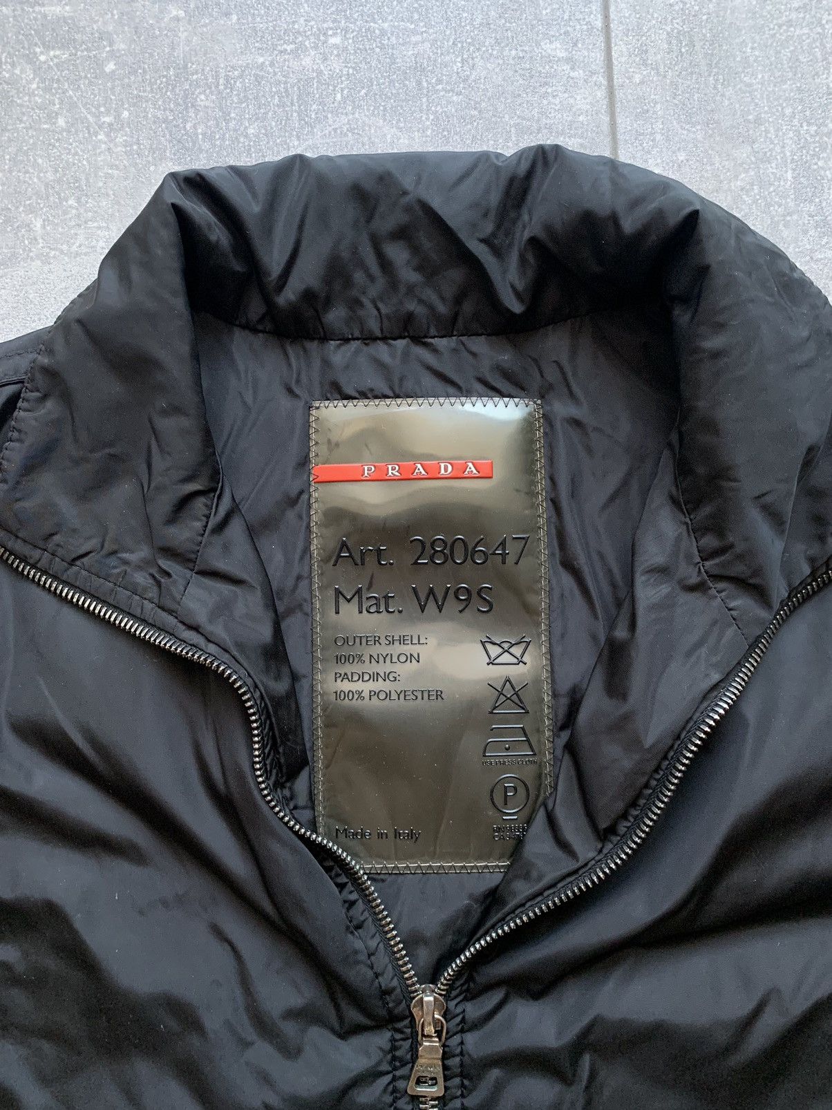 Prada Prada nylon red logo luxury light jacket woman Size M / US 6-8 / IT 42-44 - 7 Thumbnail