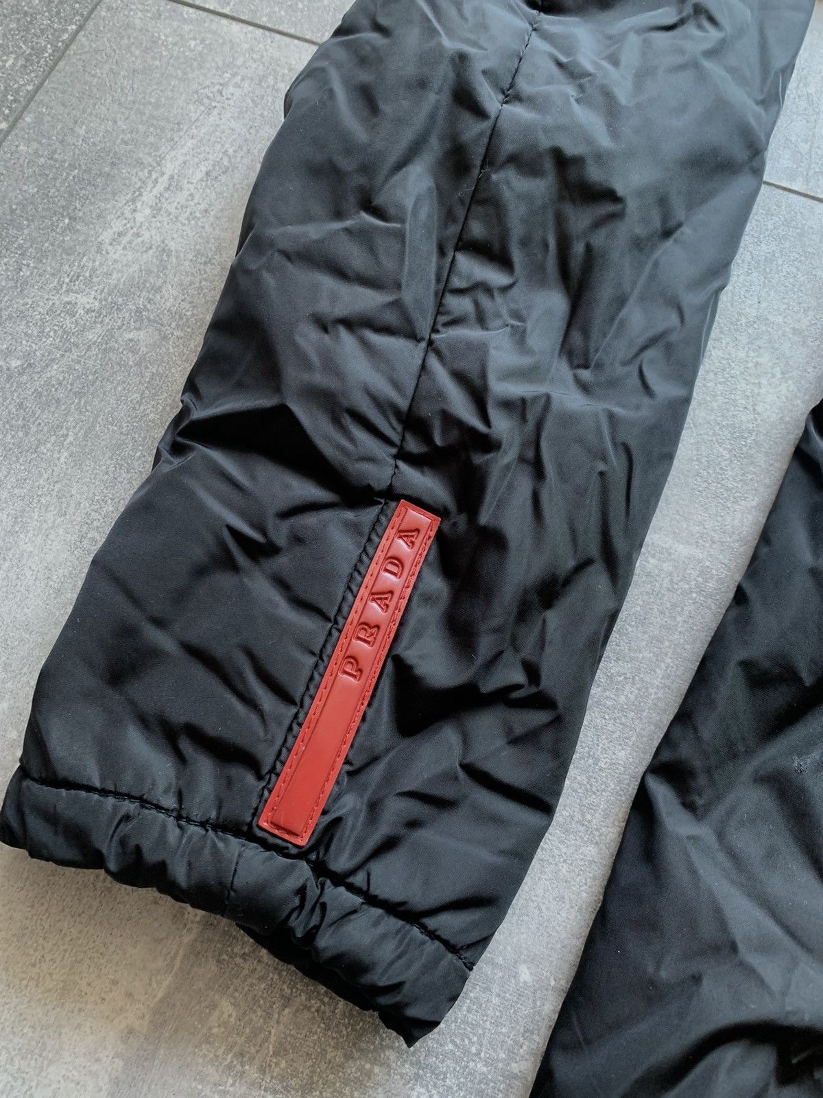 Prada Prada nylon red logo luxury light jacket woman Size M / US 6-8 / IT 42-44 - 10 Thumbnail