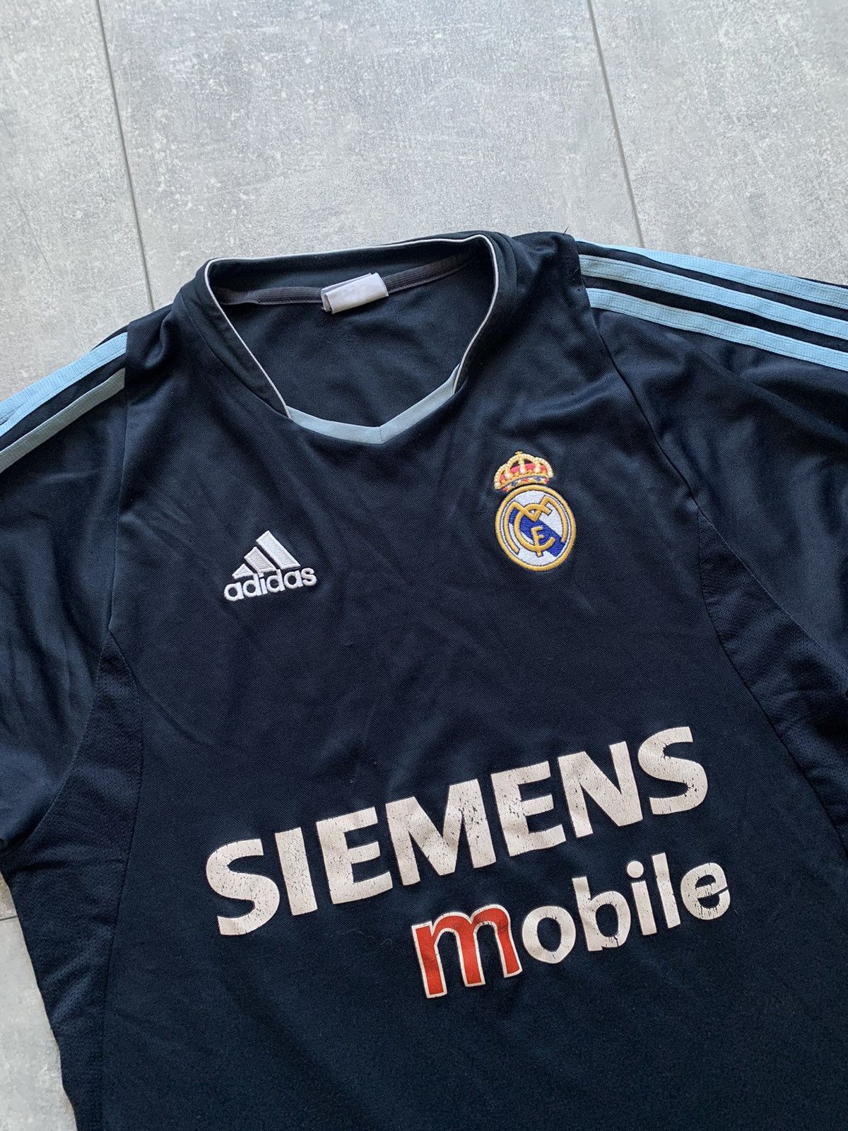 Adidas Adidas Real Madrid 2003 soccer jersey Size US S / EU 44-46 / 1 - 3 Thumbnail