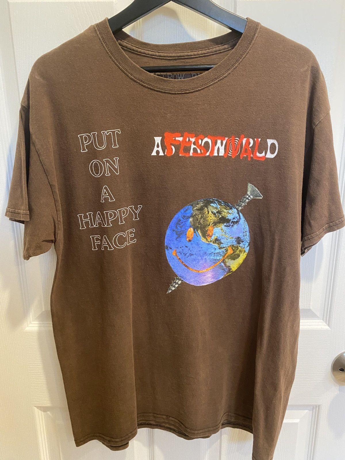 Travis Scott FINAL DROP ASTROWORLD FESTIVAL Put On A Happy Face 