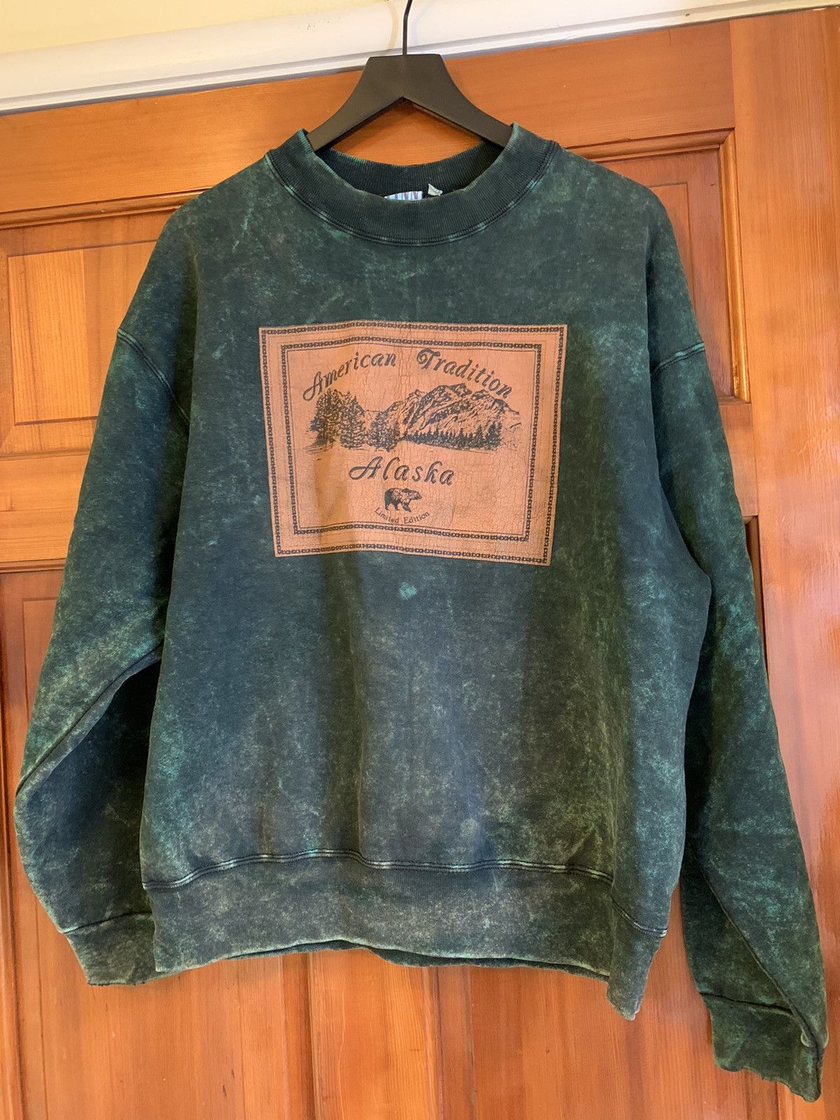 Vintage *RARE* Vintage Alaska Heavyweight Crewneck Sweatshirt - S/M Size US M / EU 48-50 / 2 - 1 Thumbnail