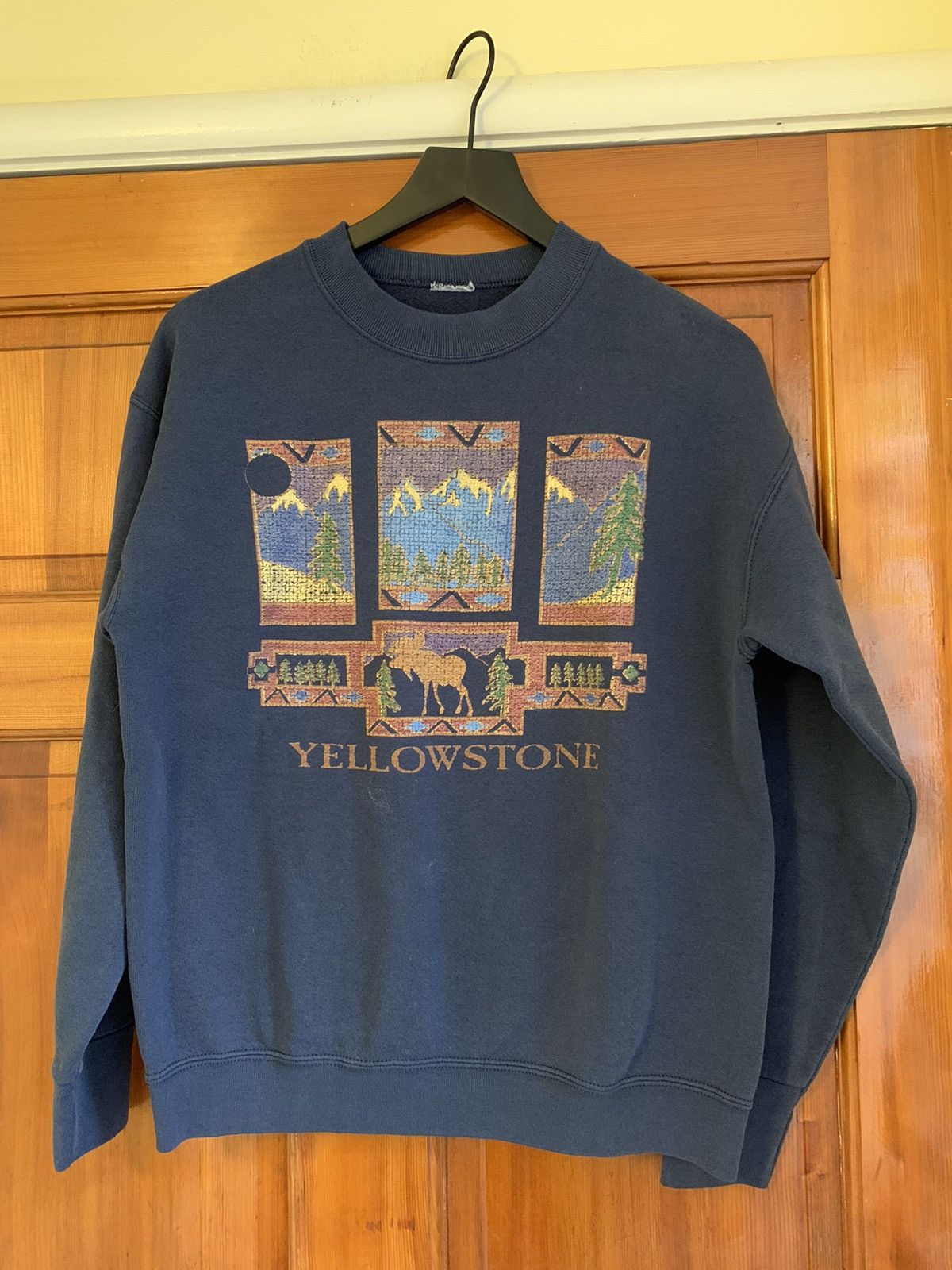 Vintage *RARE* Vintage Yellowstone National Park Crewneck Sweatshirt Size US S / EU 44-46 / 1 - 1 Thumbnail