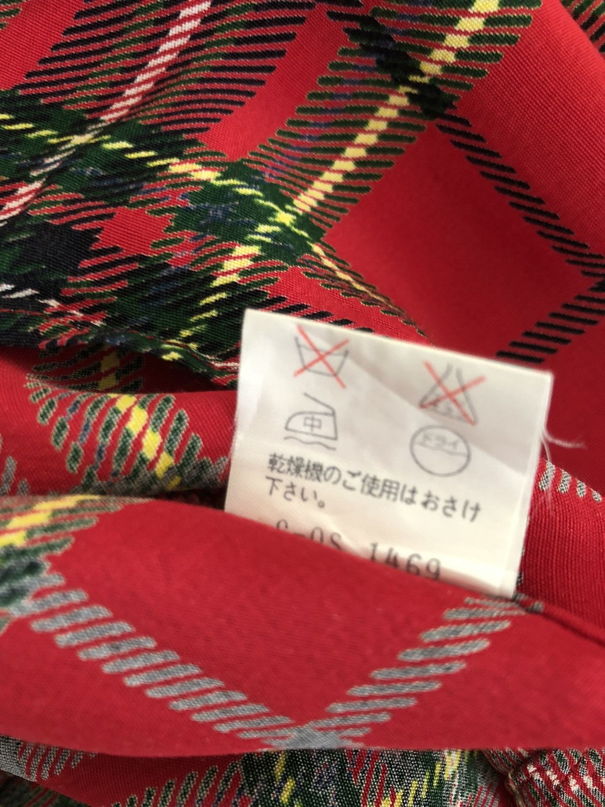 Vintage Vintage Vittorio Carini Barassi Tartan Rayon LS Shirt Size US L / EU 52-54 / 3 - 15 Thumbnail