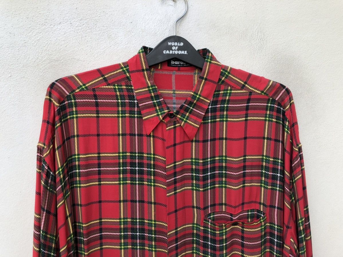 Vintage Vintage Vittorio Carini Barassi Tartan Rayon LS Shirt Size US L / EU 52-54 / 3 - 2 Thumbnail