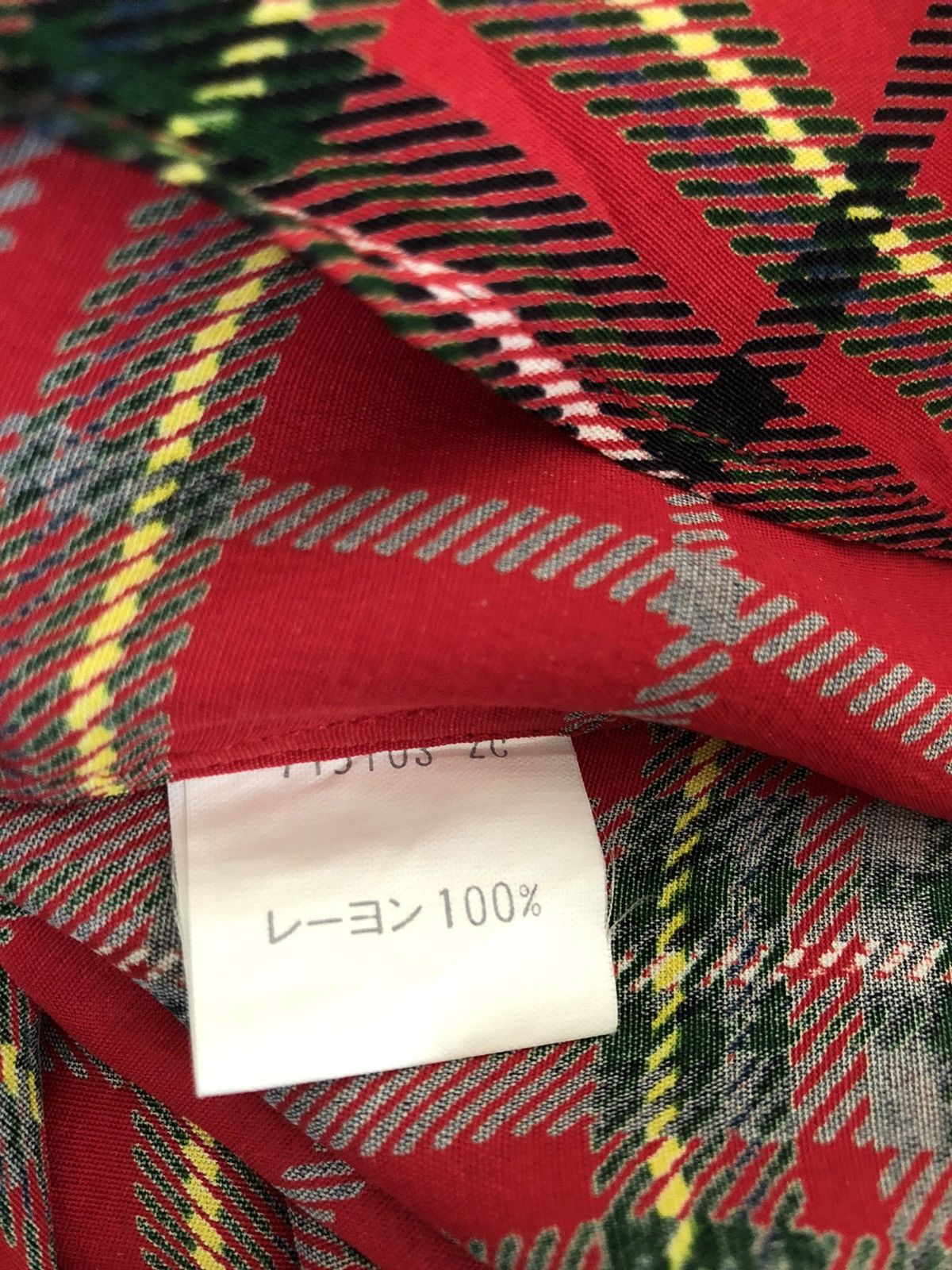Vintage Vintage Vittorio Carini Barassi Tartan Rayon LS Shirt Size US L / EU 52-54 / 3 - 14 Thumbnail
