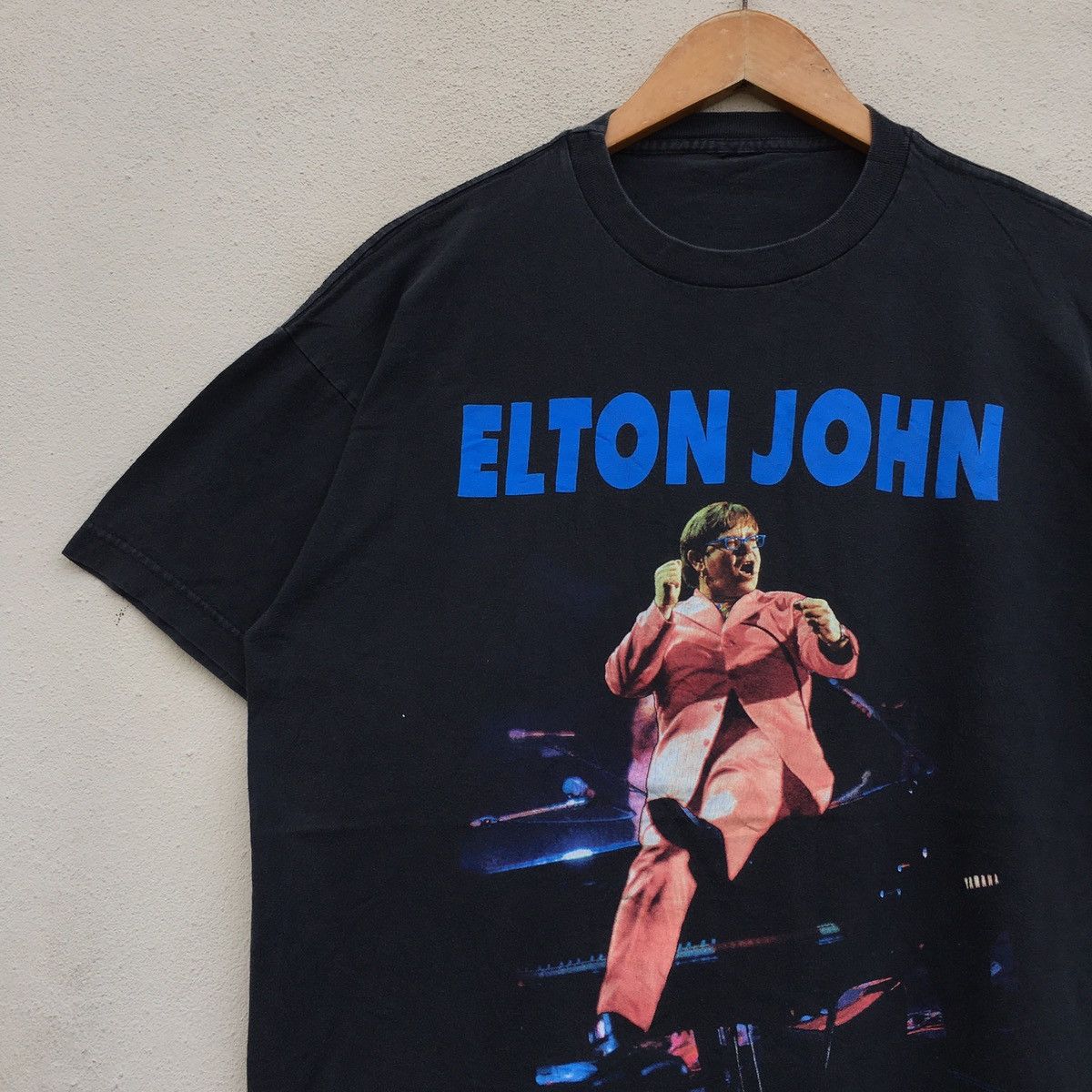 Band Tees × Vintage Vintage 90s ELTON JOHN SOLO SINGER T-Shirt Size US L / EU 52-54 / 3 - 5 Thumbnail