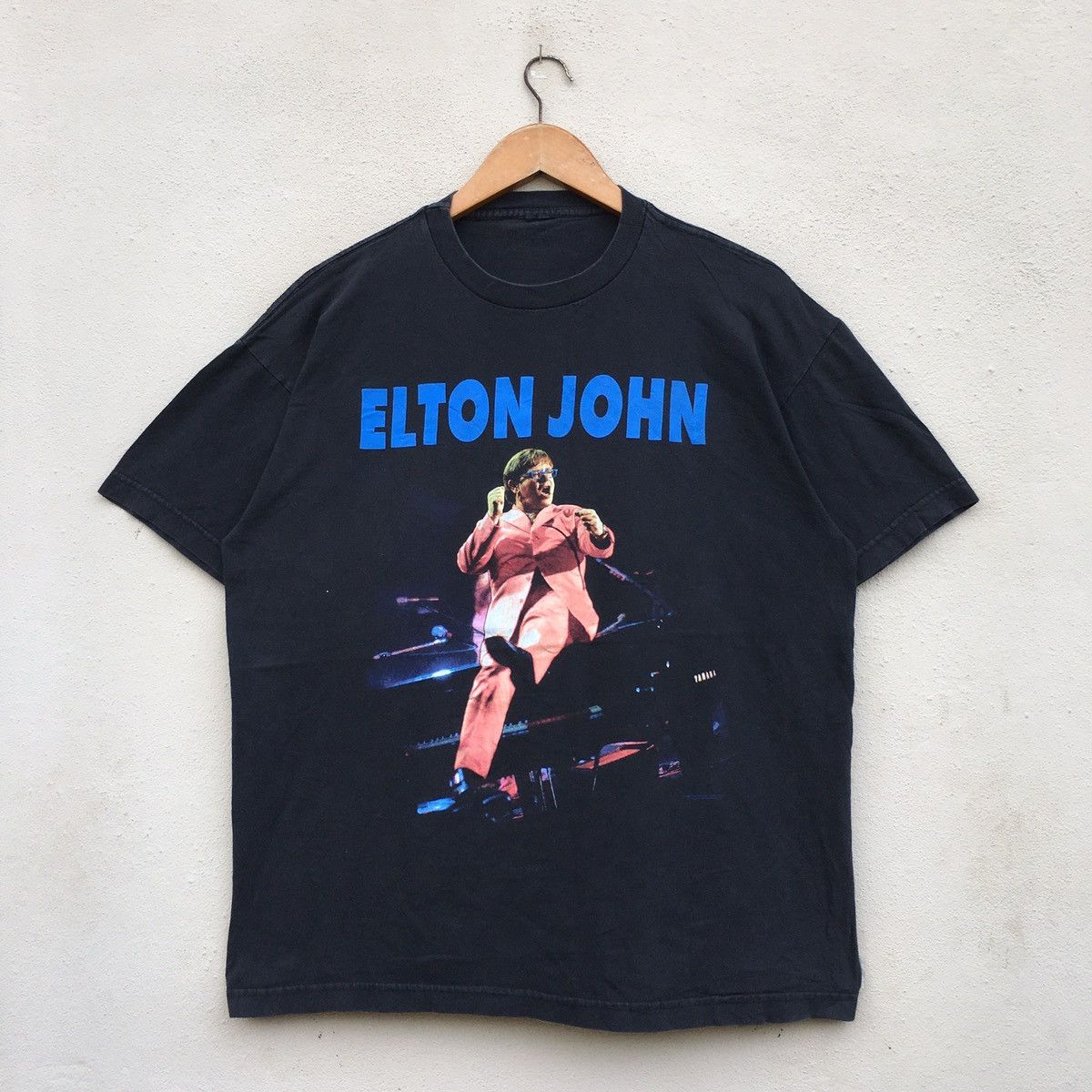 Band Tees × Vintage Vintage 90s ELTON JOHN SOLO SINGER T-Shirt Size US L / EU 52-54 / 3 - 1 Thumbnail