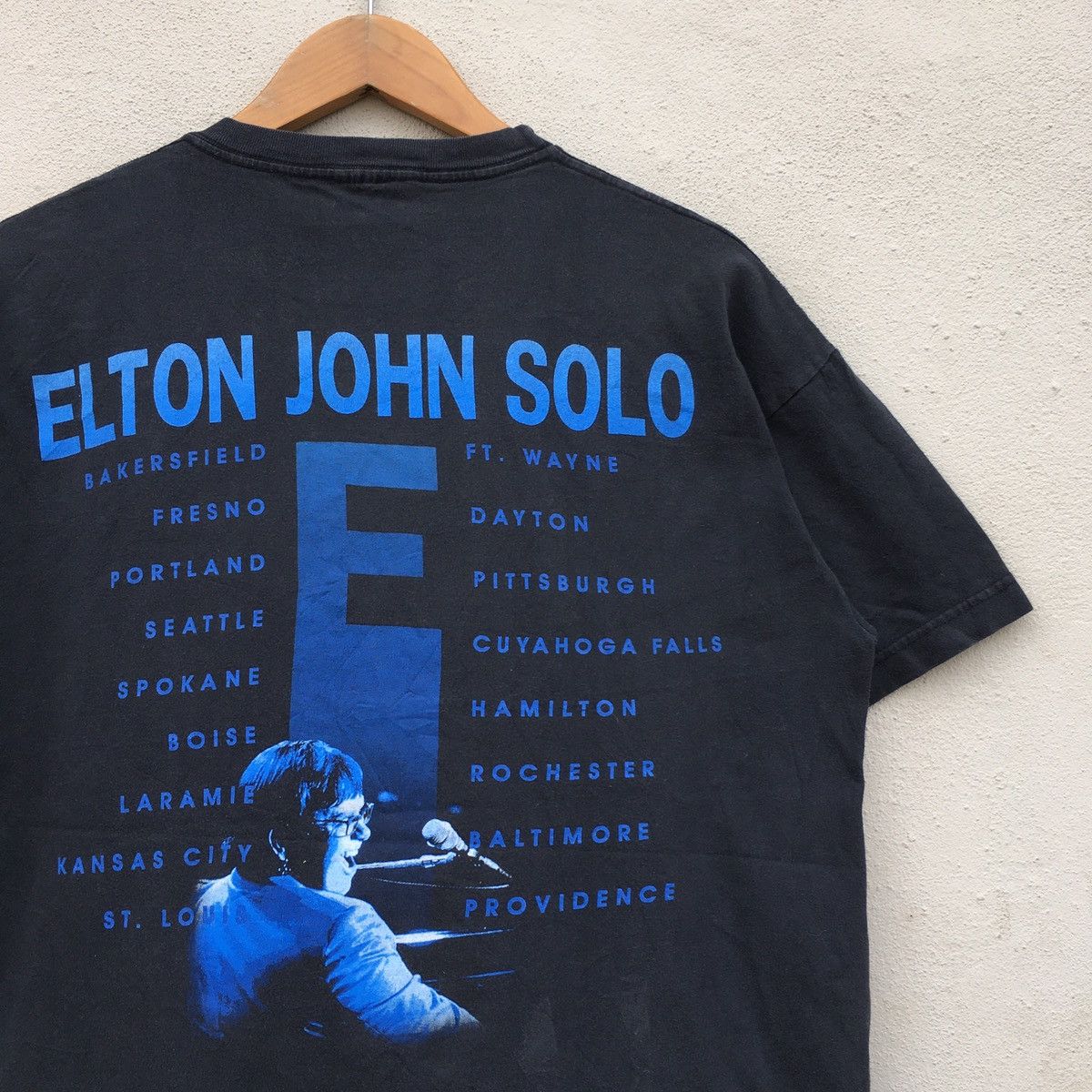 Band Tees × Vintage Vintage 90s ELTON JOHN SOLO SINGER T-Shirt Size US L / EU 52-54 / 3 - 10 Thumbnail