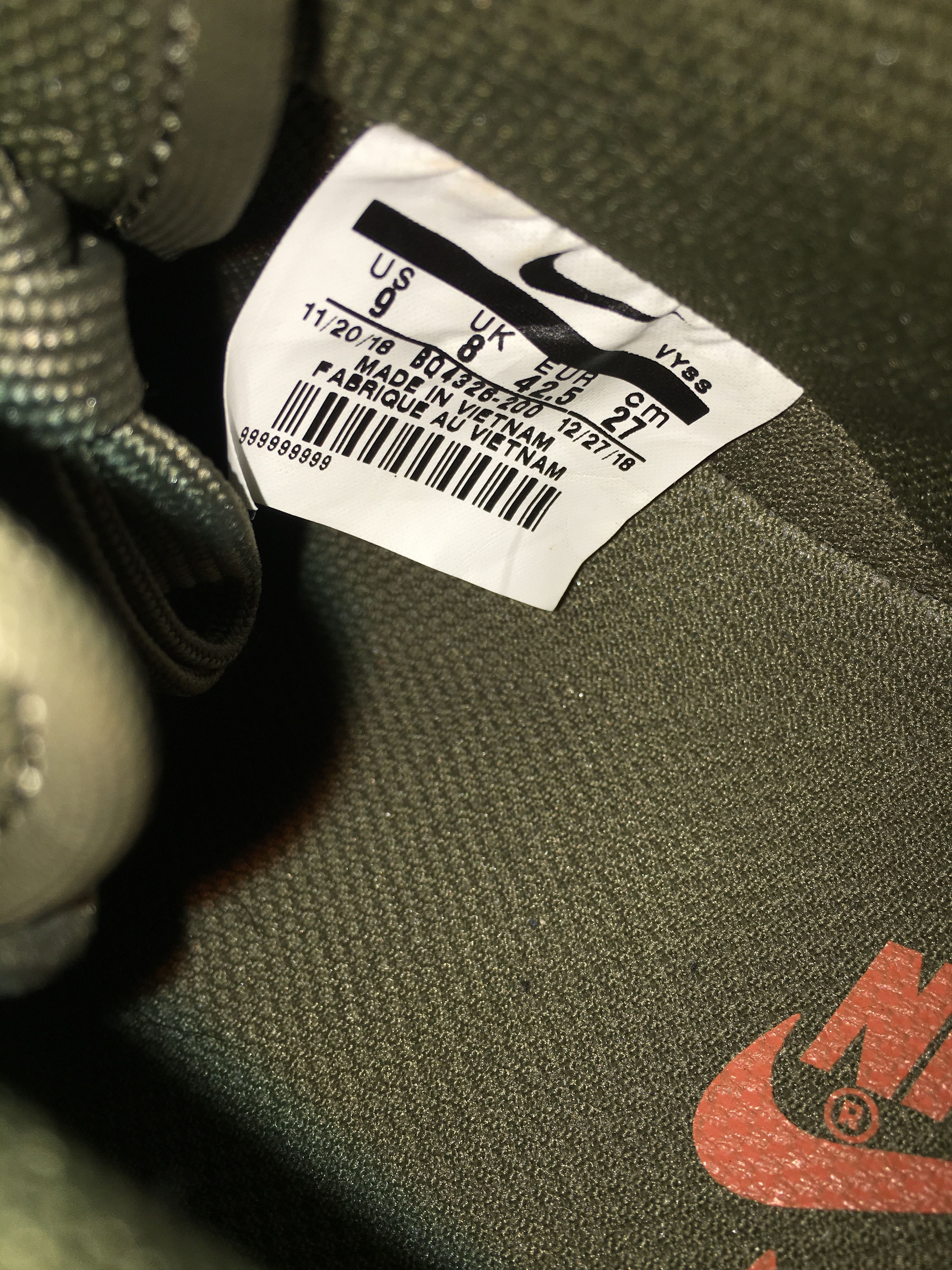 Nike NIKE AIR FORCE 1 LOW "MEDIUM OLIVE" Size US 9 / EU 42 - 4 Thumbnail