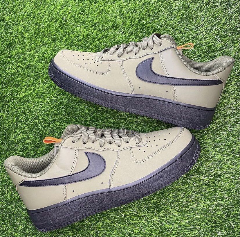 Nike NIKE AIR FORCE 1 LOW "MEDIUM OLIVE" Size US 9 / EU 42 - 3 Thumbnail