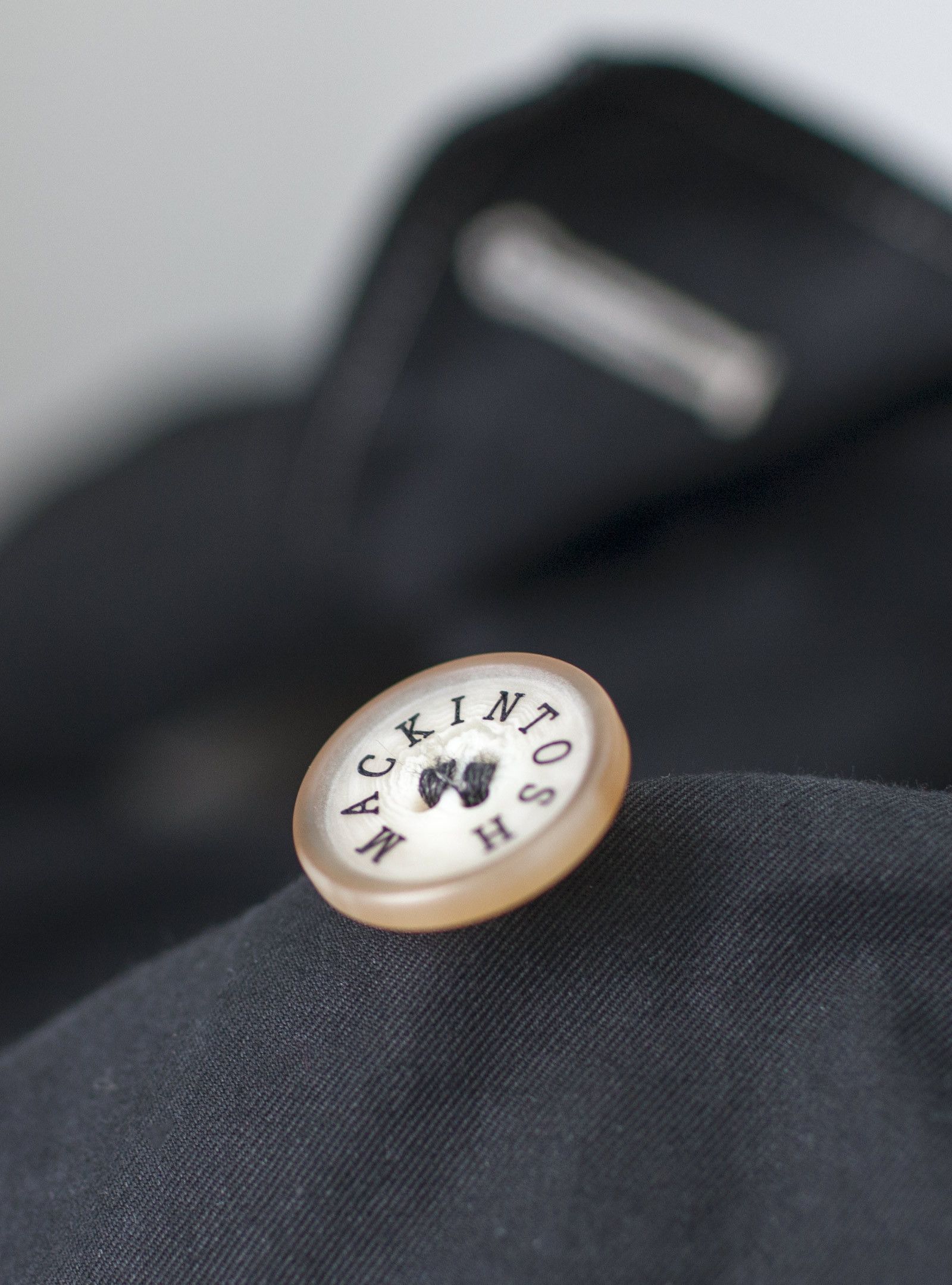 Junya Watanabe × Mackintosh SS2010 JUNYA WATANABE MAN x MACKINTOSH RECONSTRUCTED COAT Size US S / EU 44-46 / 1 - 9 Thumbnail