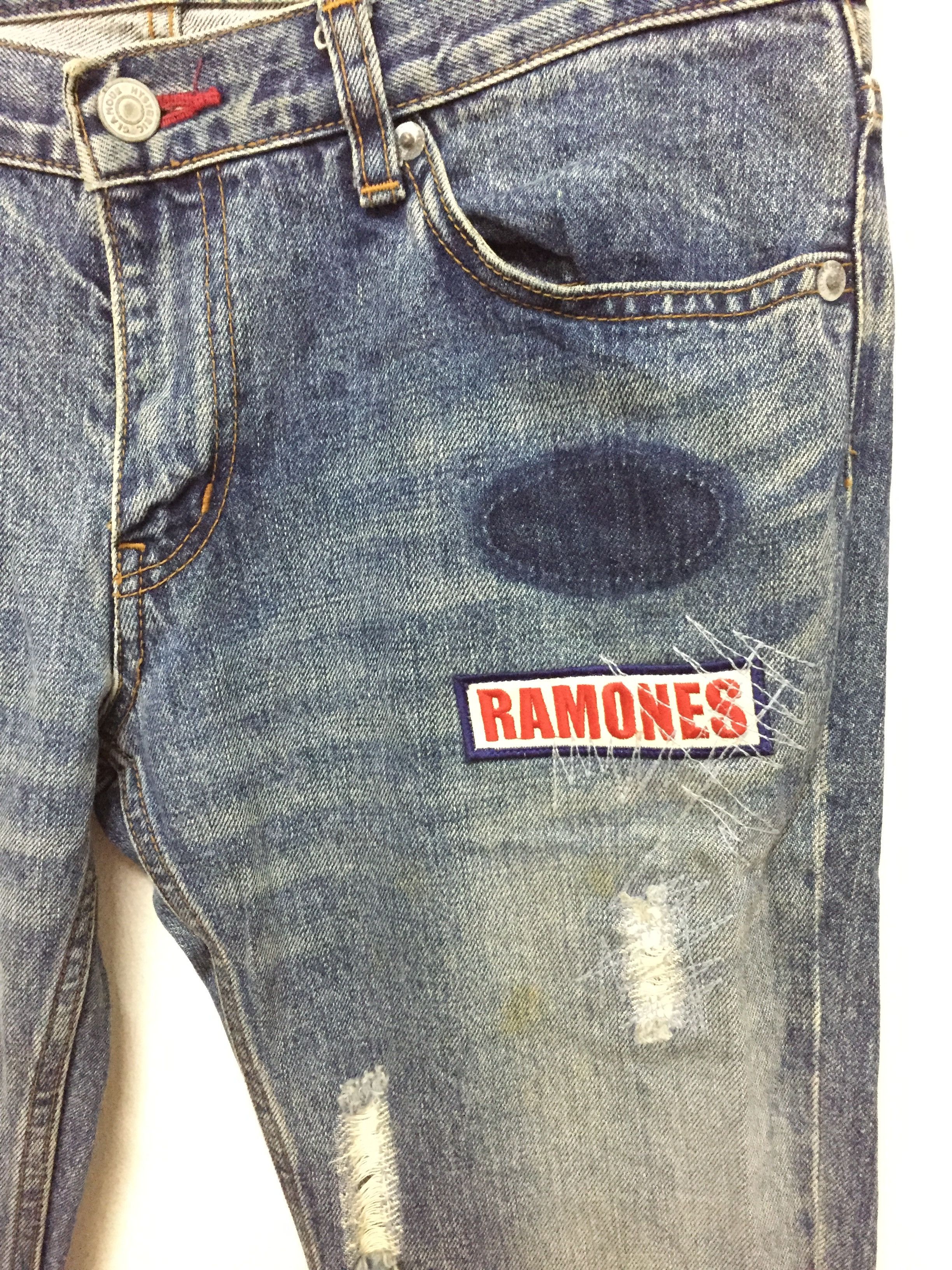 Hysteric Glamour Ramones patch distressed denim Size US 29 - 8 Thumbnail