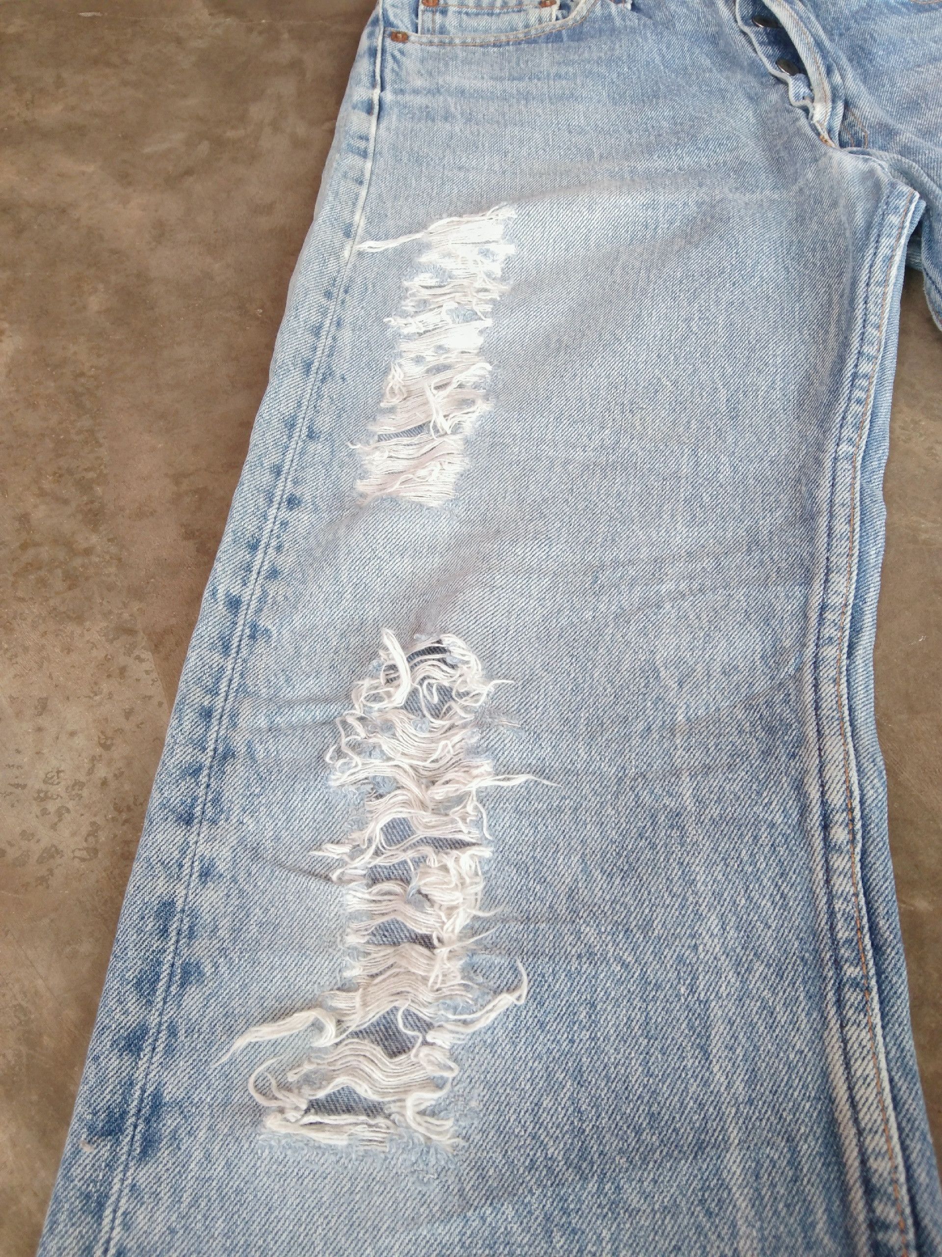 Levi's Vintage 1990s Levi's 501 Lightwash/Distressed Size US 29 - 5 Thumbnail