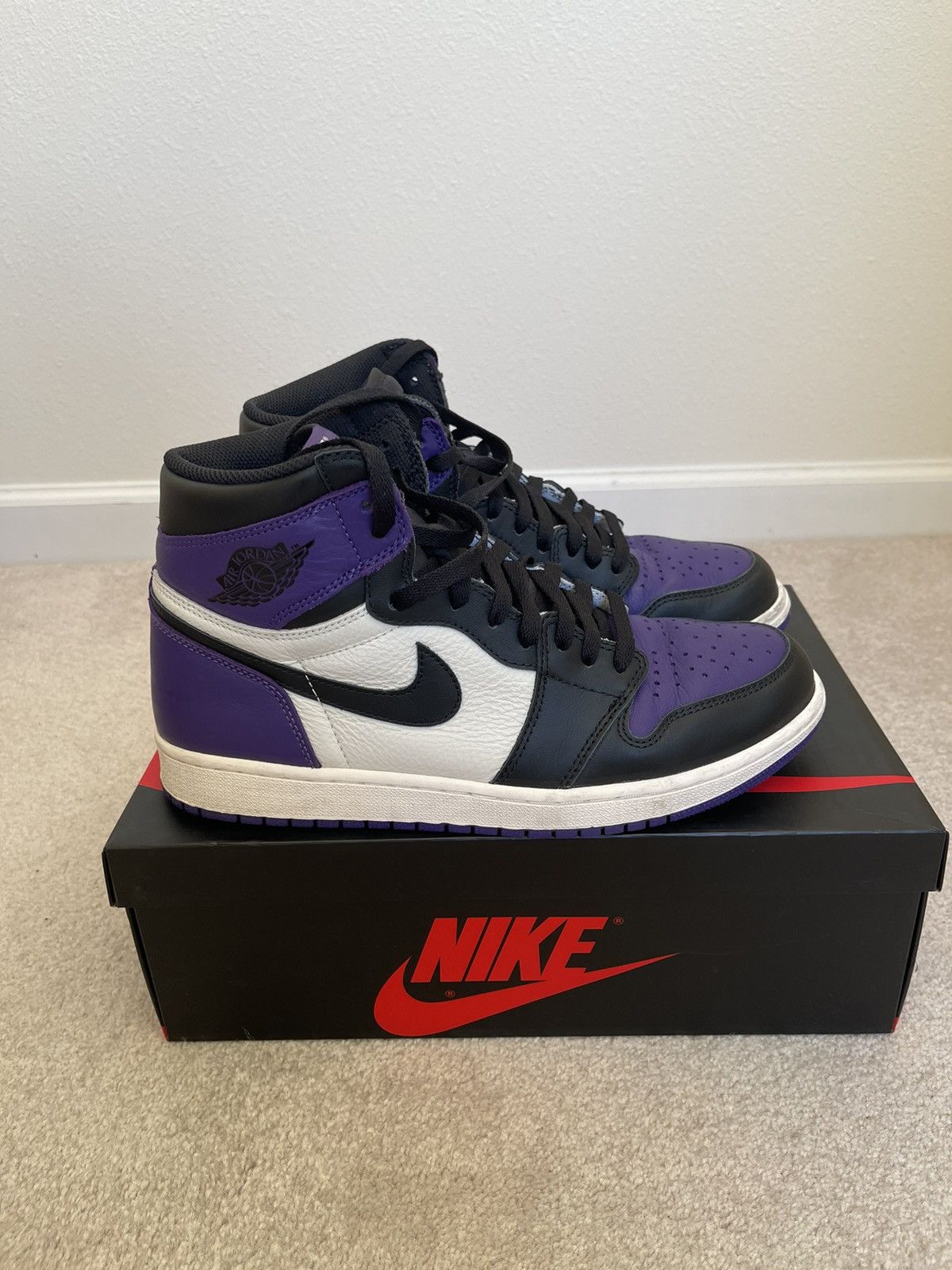 Air Jordan 1 Retro High OG Court Purple 2018