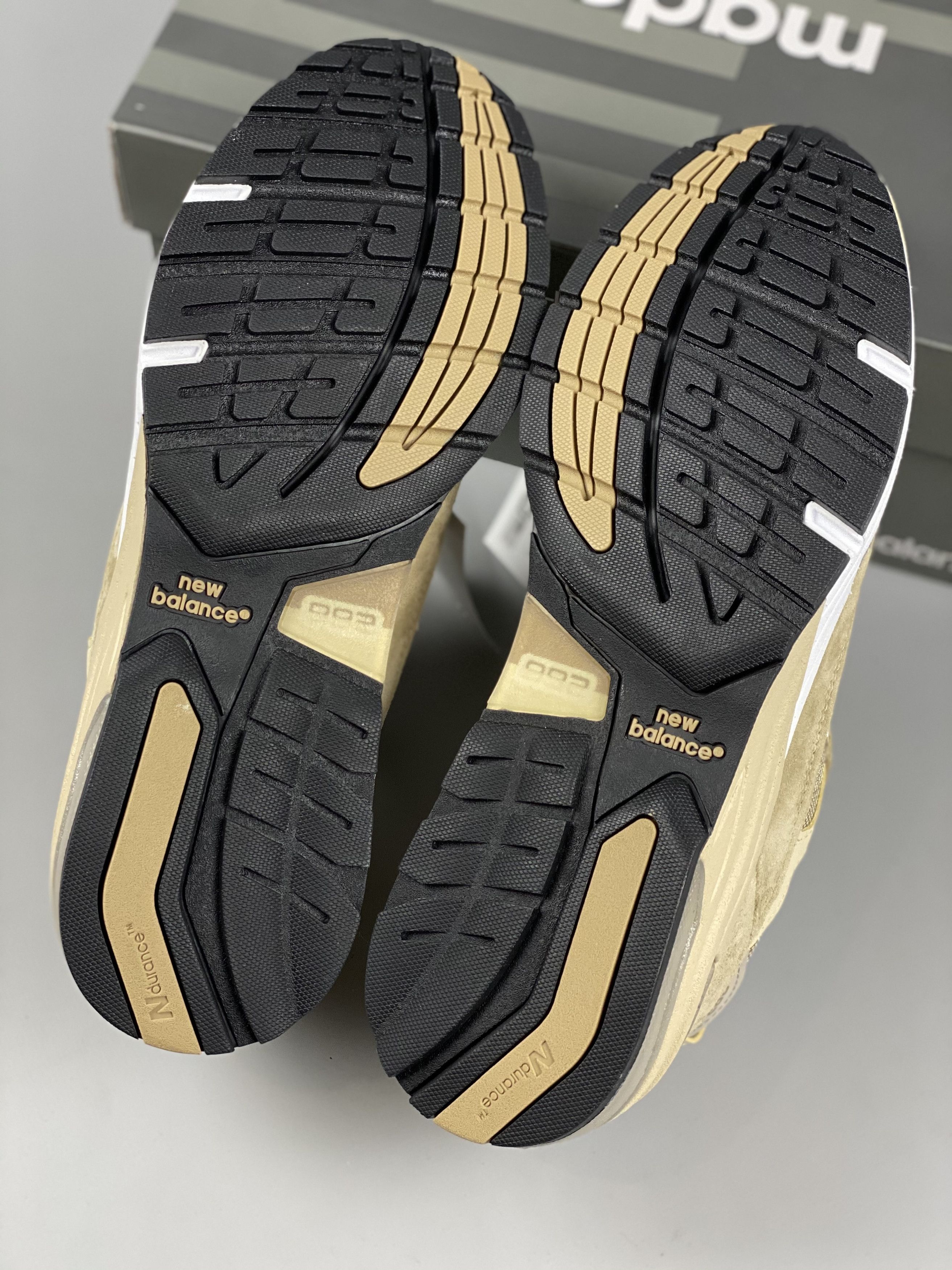 New Balance New Balance 992 Tan Size US 9.5 / EU 42-43 - 8 Thumbnail