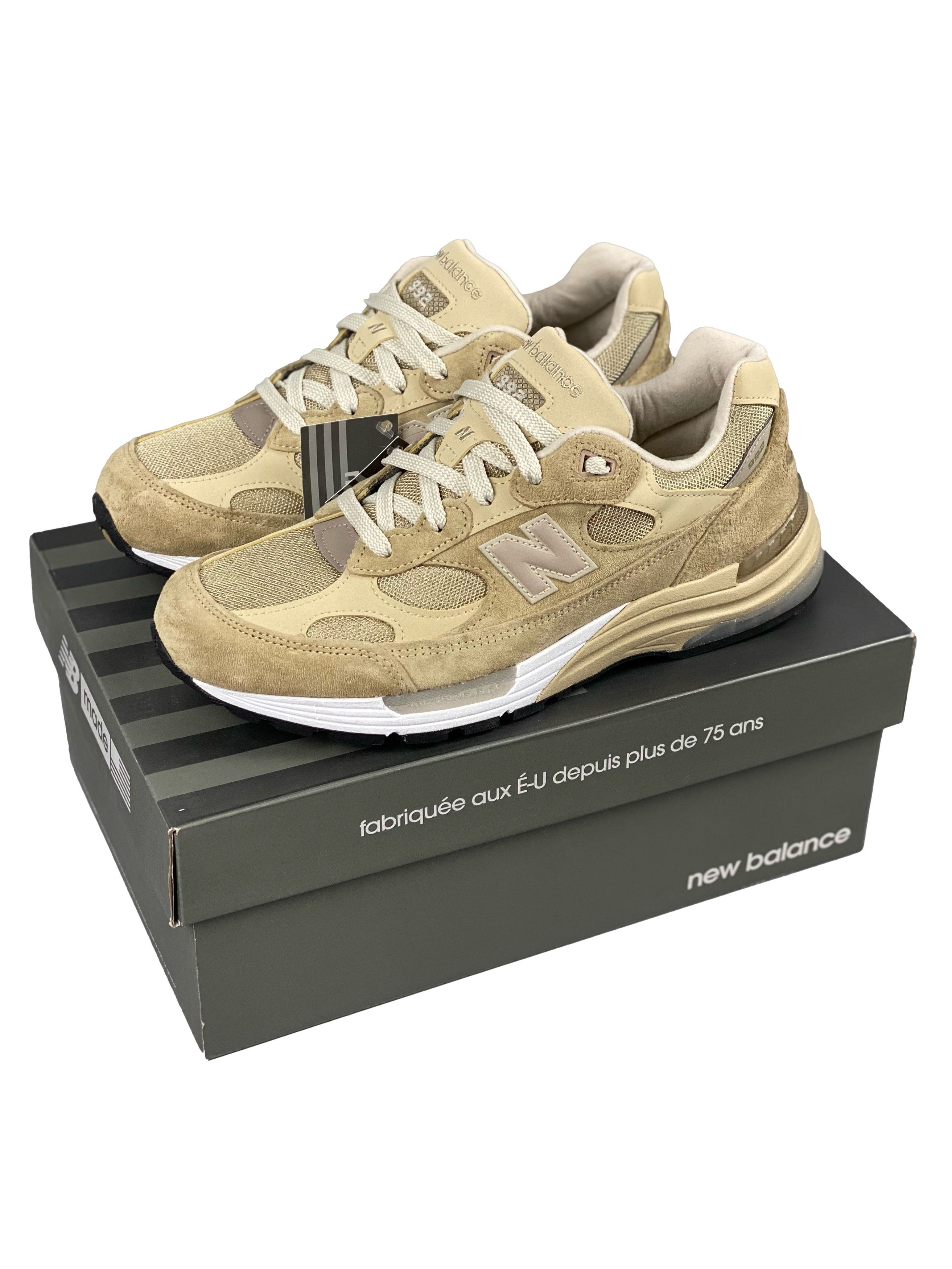 New Balance New Balance 992 Tan Size US 9.5 / EU 42-43 - 1 Thumbnail