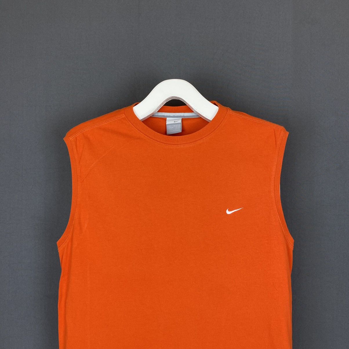 Nike Vintage 00’s Nike Sleeveless Tee Size US L / EU 52-54 / 3 - 2 Thumbnail
