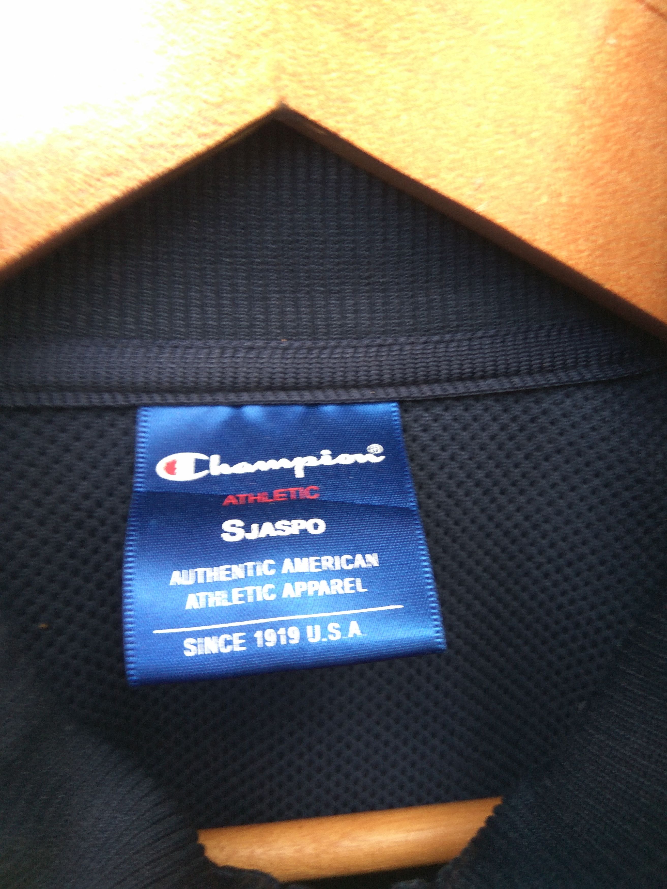 Champion Vintage CHAMPION Zipper Sweater big logo spell out Size US S / EU 44-46 / 1 - 5 Thumbnail