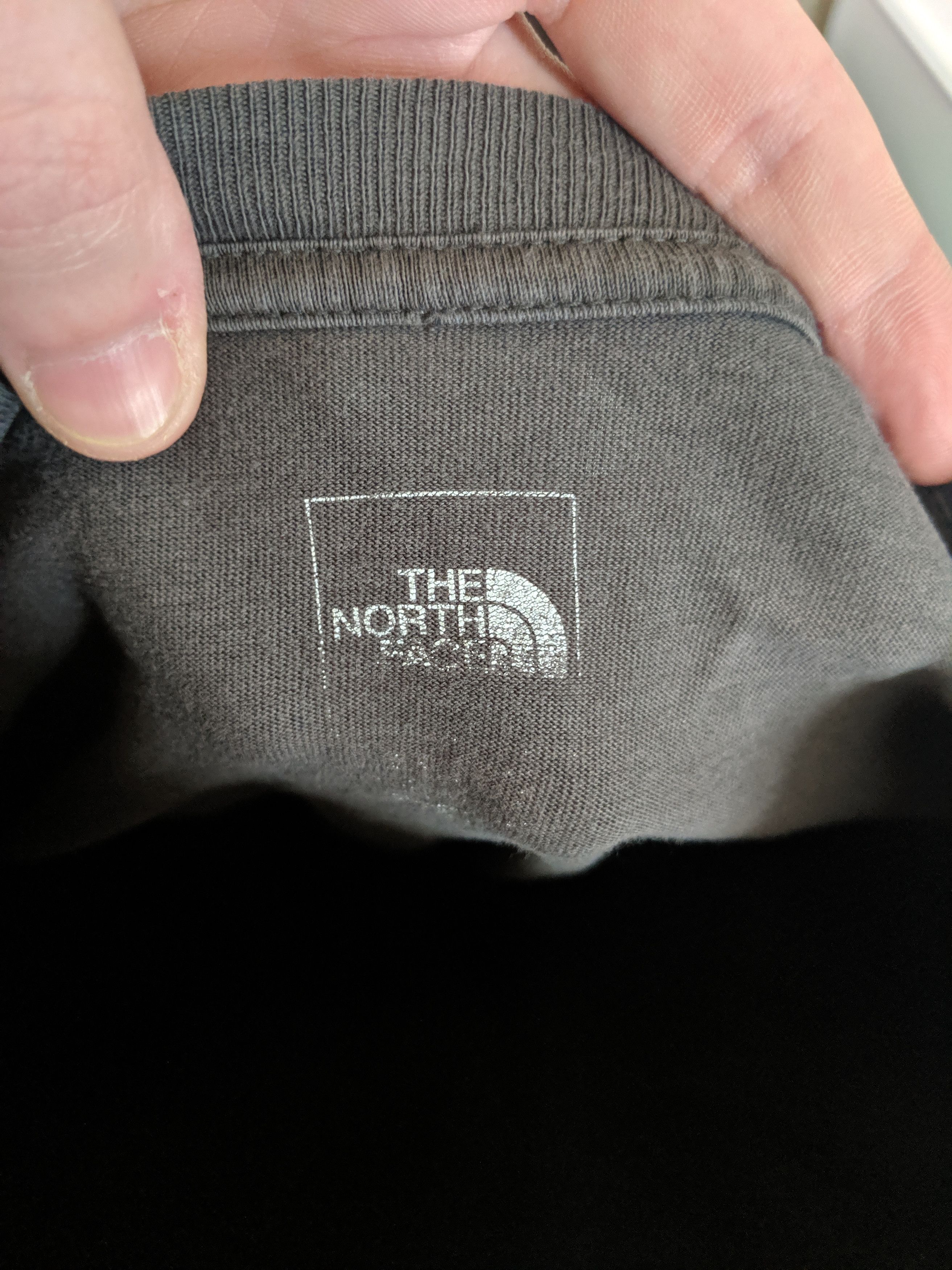 The North Face Big logo print long sleeve shirt Size US L / EU 52-54 / 3 - 6 Preview