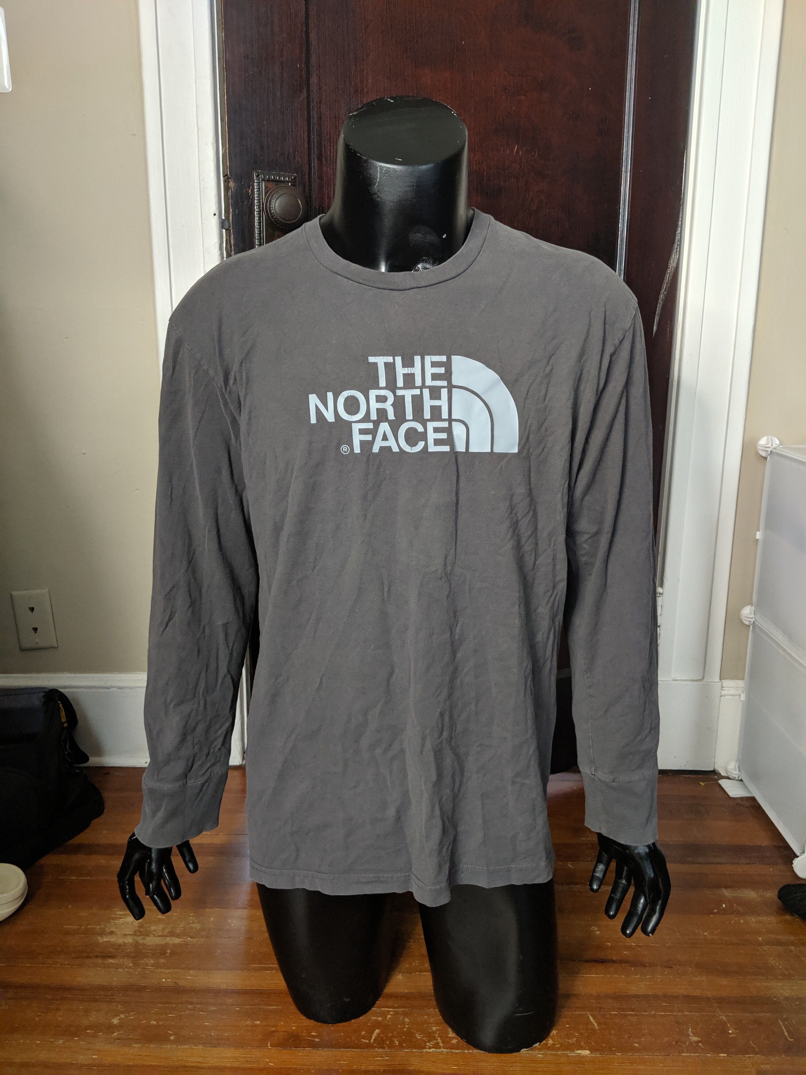 The North Face Big logo print long sleeve shirt Size US L / EU 52-54 / 3 - 1 Preview