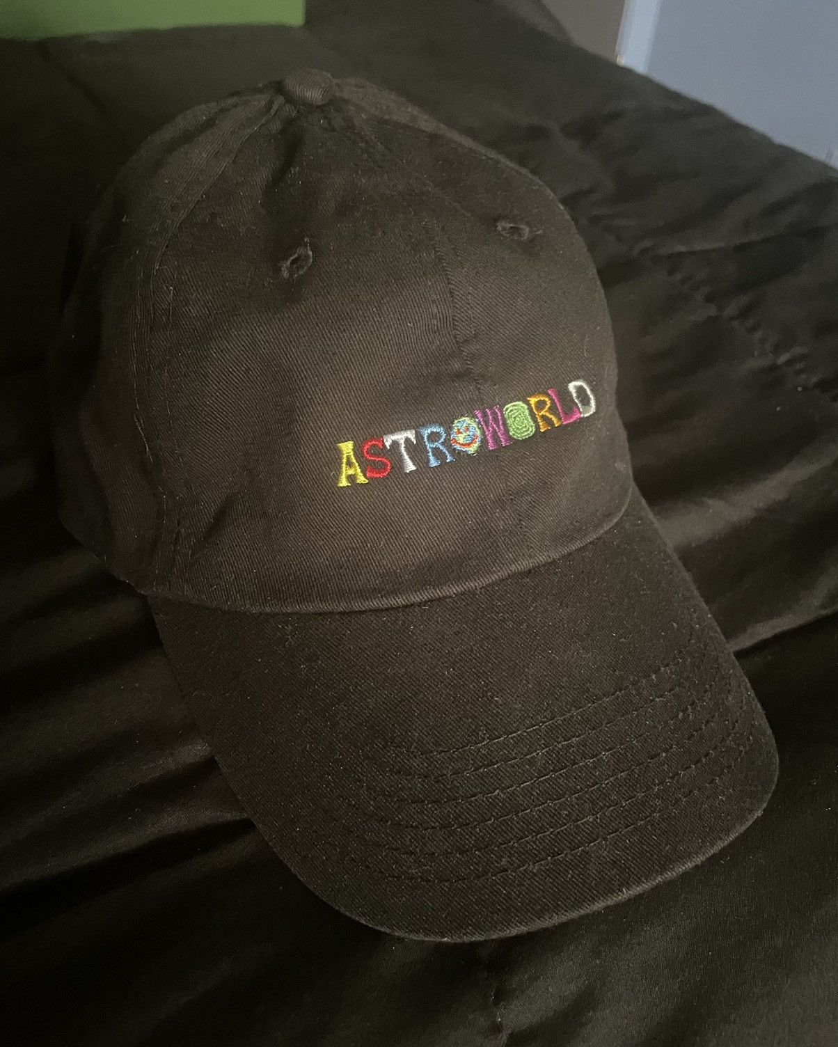 Travis Scott 2018 TRAVIS SCOTT OG ASTROWORLD HAT Size ONE SIZE - 1 Thumbnail