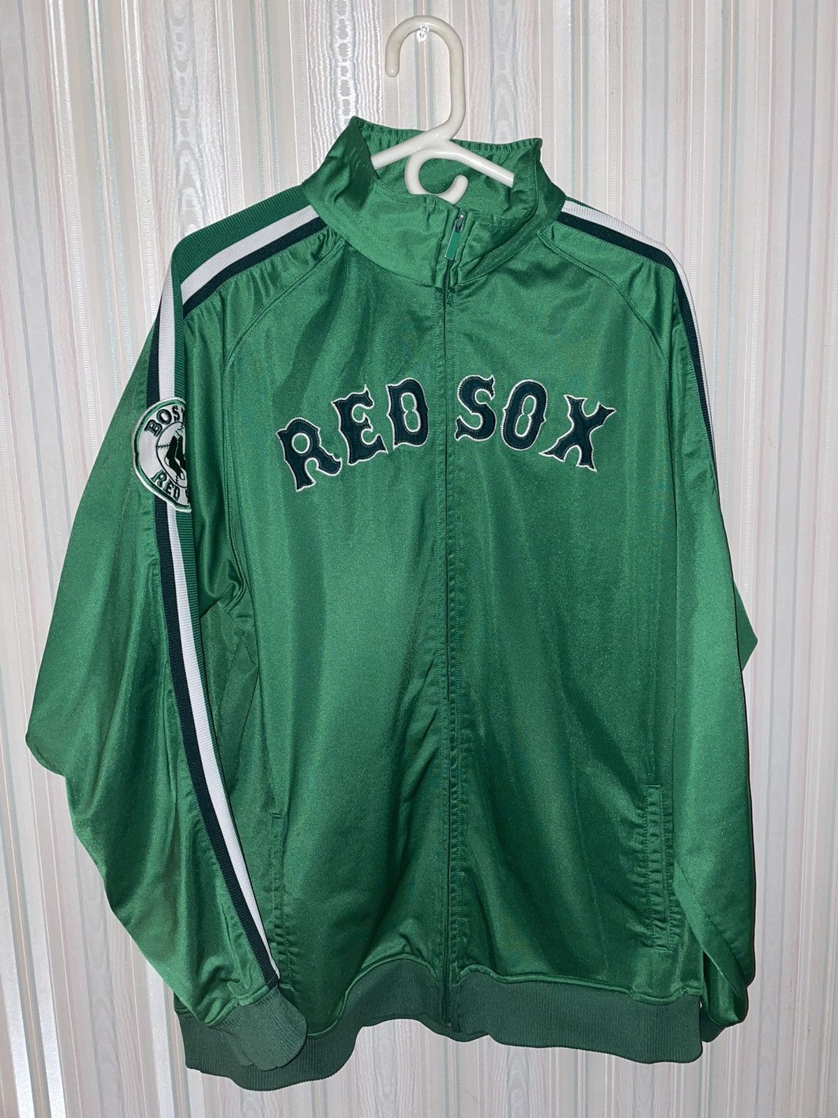 Rare Boston Red Sox green ST. Patrick's day heavyweight bullpen cheapest jacket 2XL