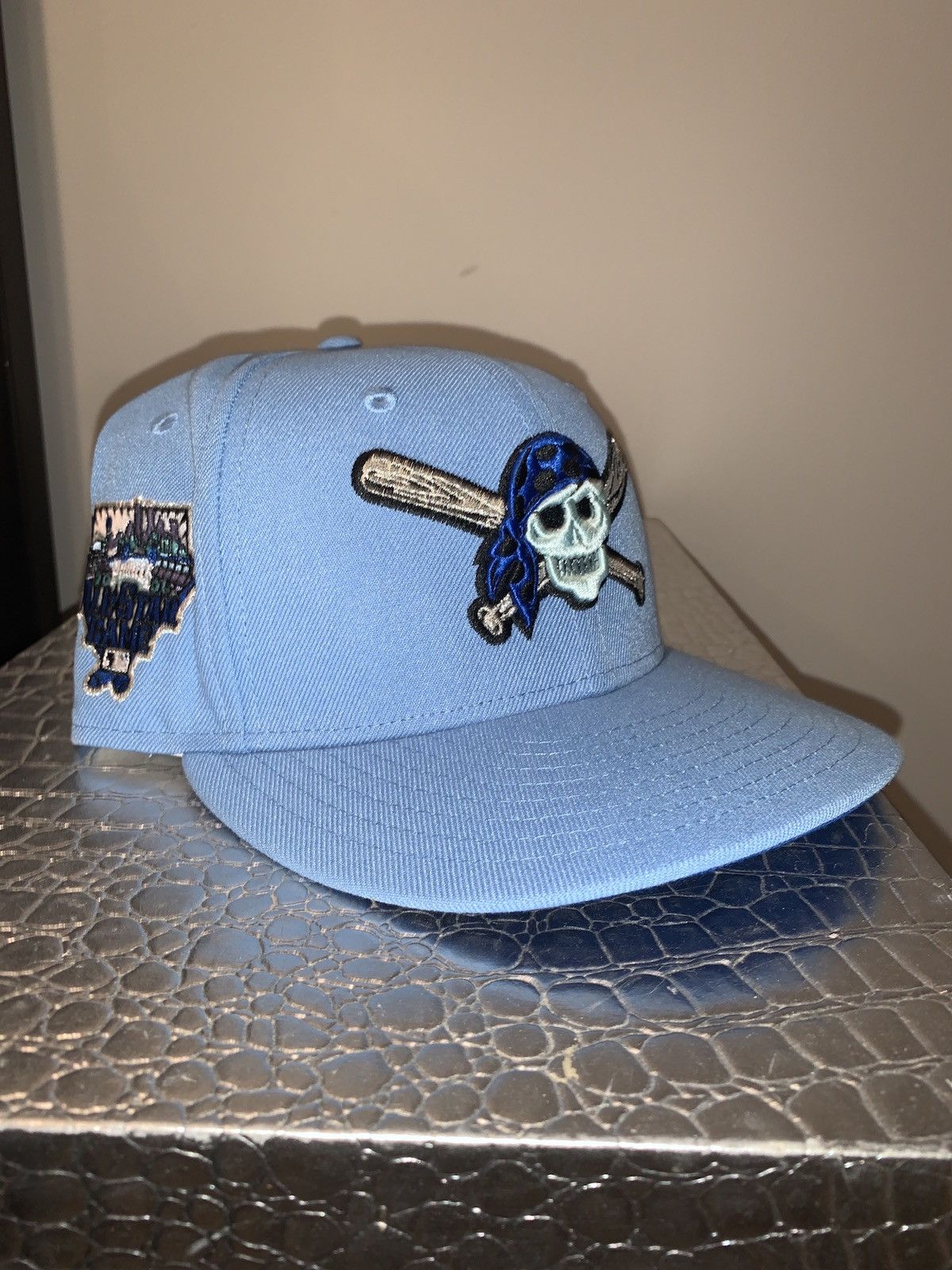 Hat Club Iceberg Pirates : r/neweracaps