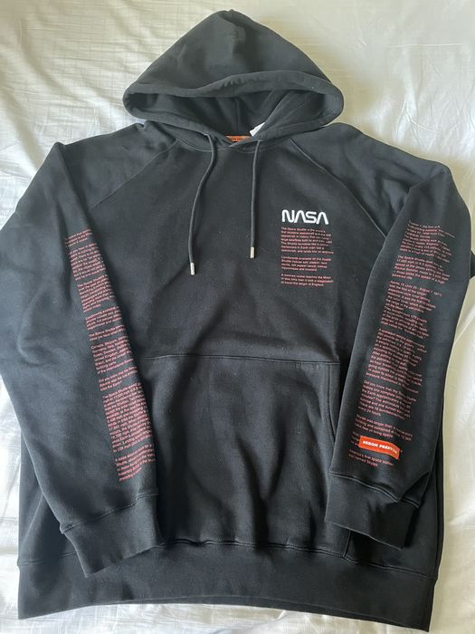 Heron preston nasa online hoodie black