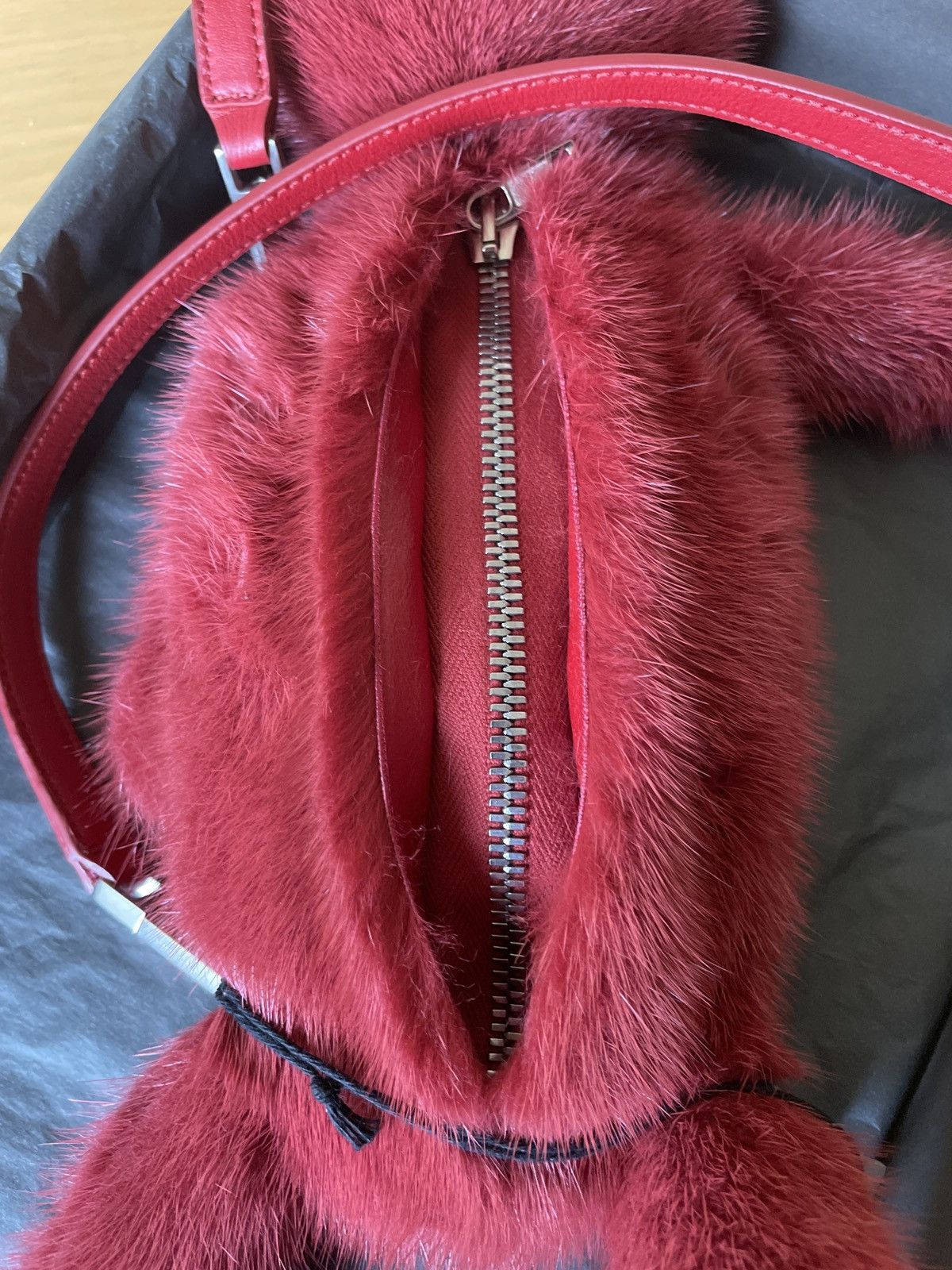 Rick Owens FW20 Performa Mink Cherry Cyclops Bag Size ONE SIZE - 6 Thumbnail