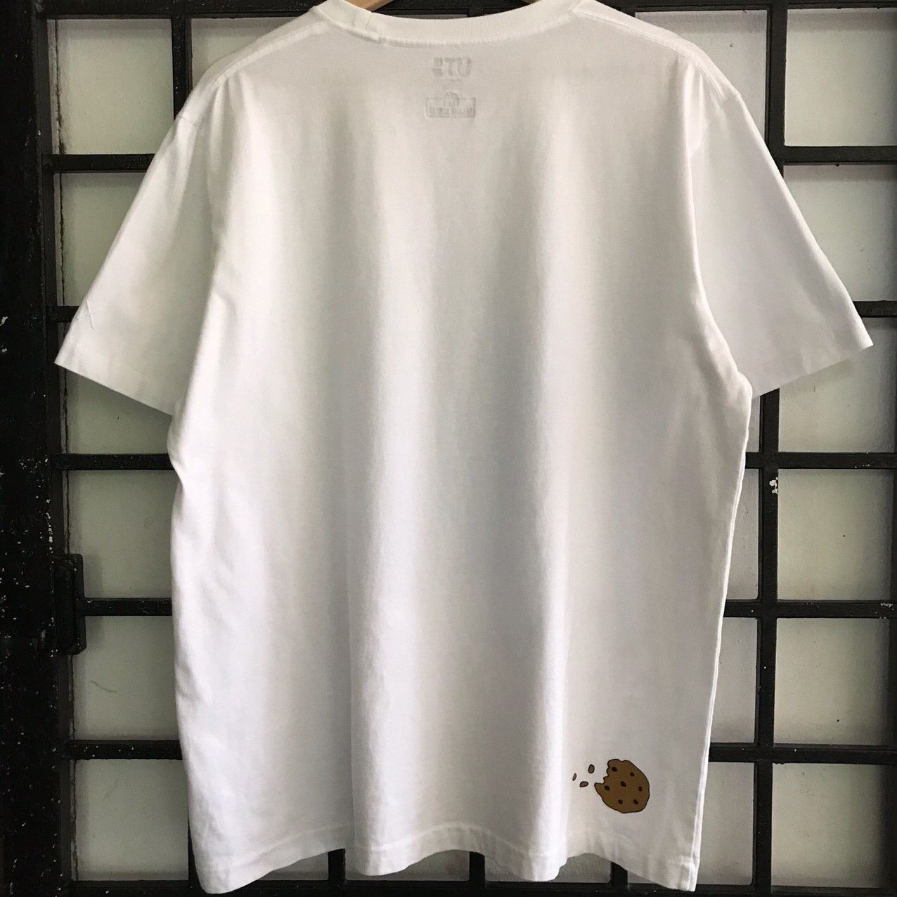 Japanese Brand × Kaws × Vintage 🔥 Vintage 90's Kaws Sesame Street Big Logo XL Size tshirt Size US XL / EU 56 / 4 - 5 Thumbnail
