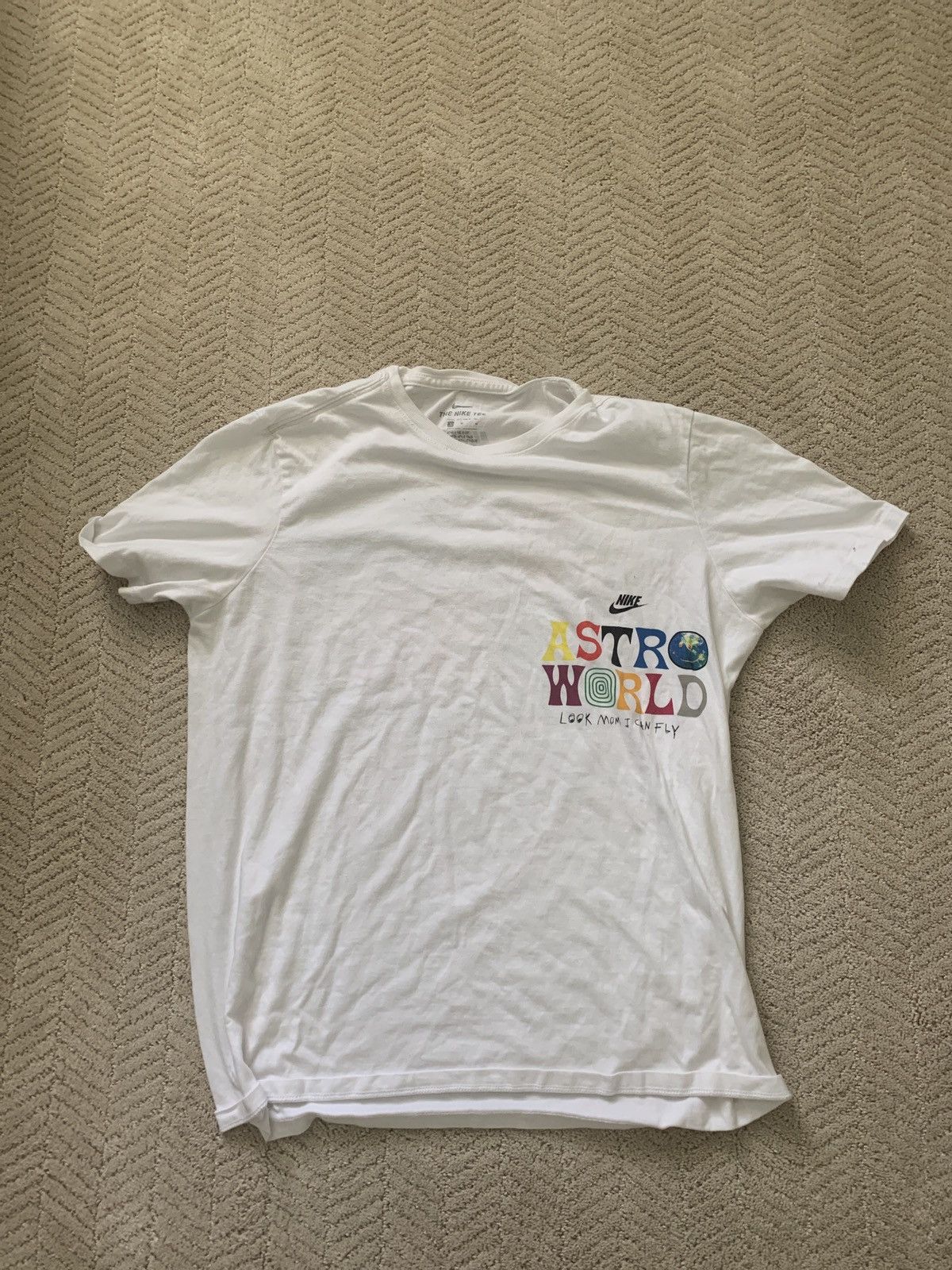 T shirt hotsell nike astroworld