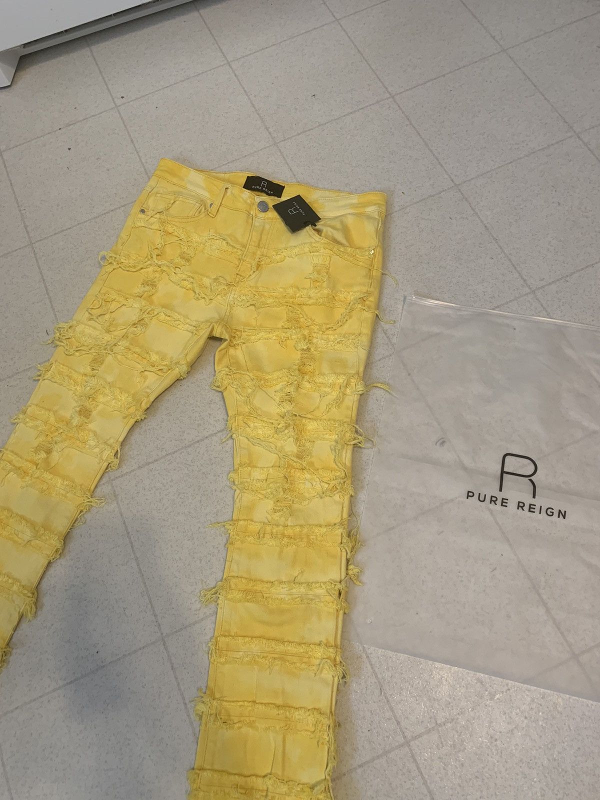 Vintage Pure Reign Yellow Stacked Jeans & purple ice cream hoodie Size US 32 / EU 48 - 8 Thumbnail
