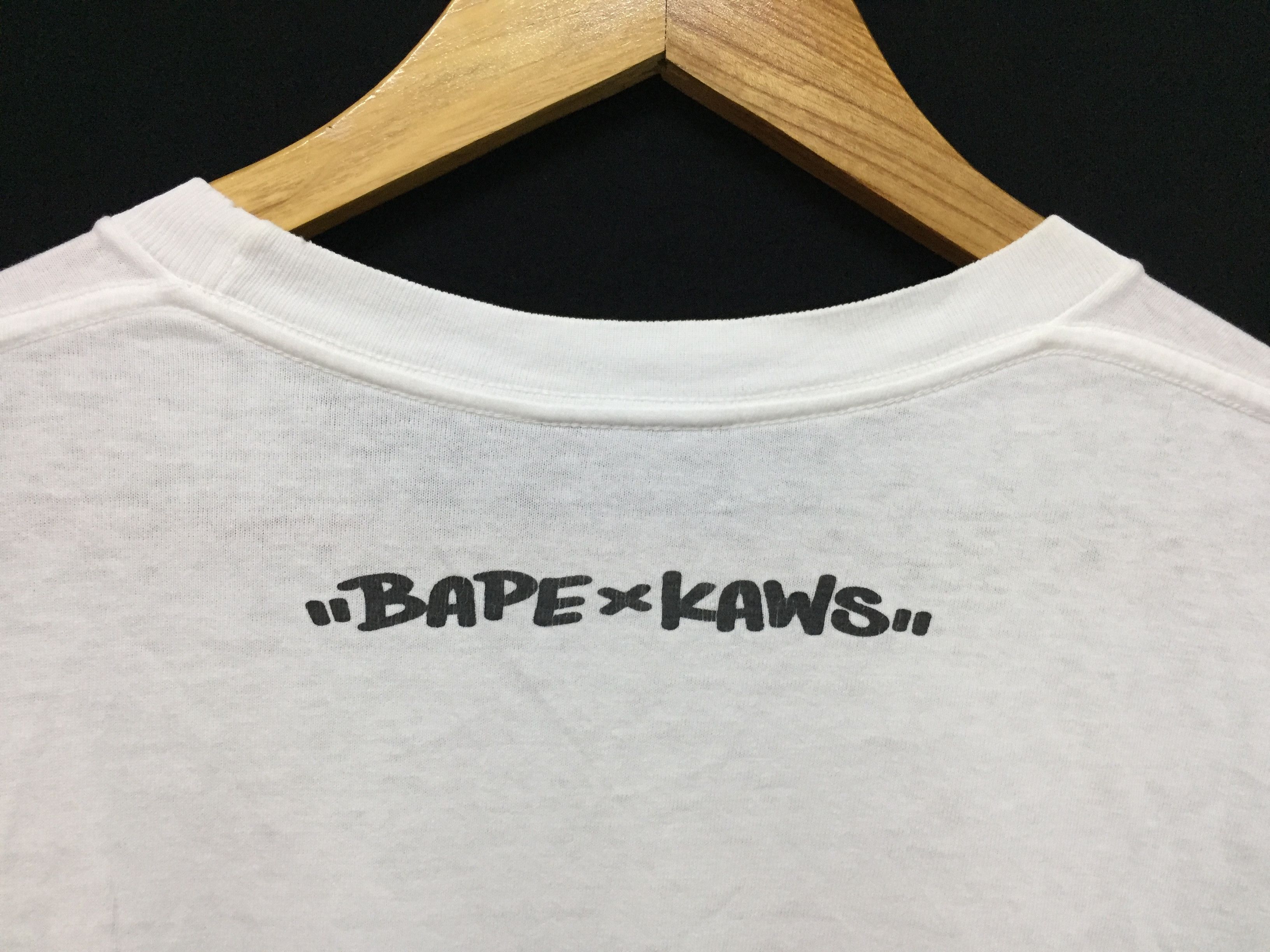 Bape × Kaws 2005 Bape Kaws head tee Size US M / EU 48-50 / 2 - 8 Thumbnail