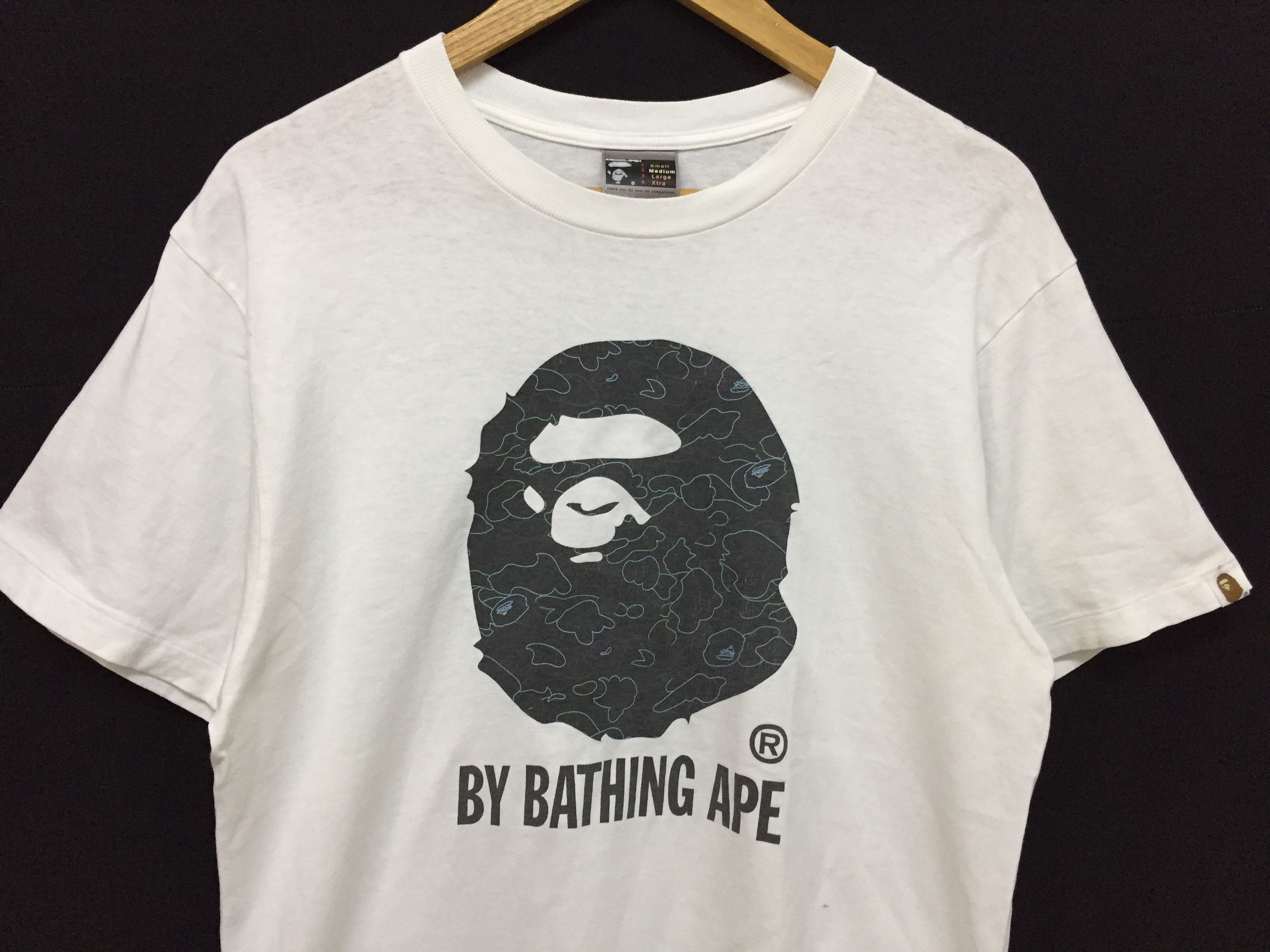 Bape × Kaws 2005 Bape Kaws head tee Size US M / EU 48-50 / 2 - 3 Thumbnail