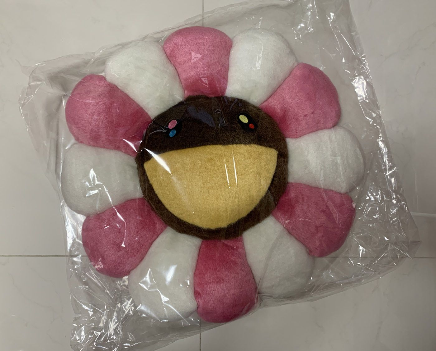 Takashi Murakami Takashi Murakami Kaikai Kiki Flower Cushion 60cm Size 32 - 1 Thumbnail