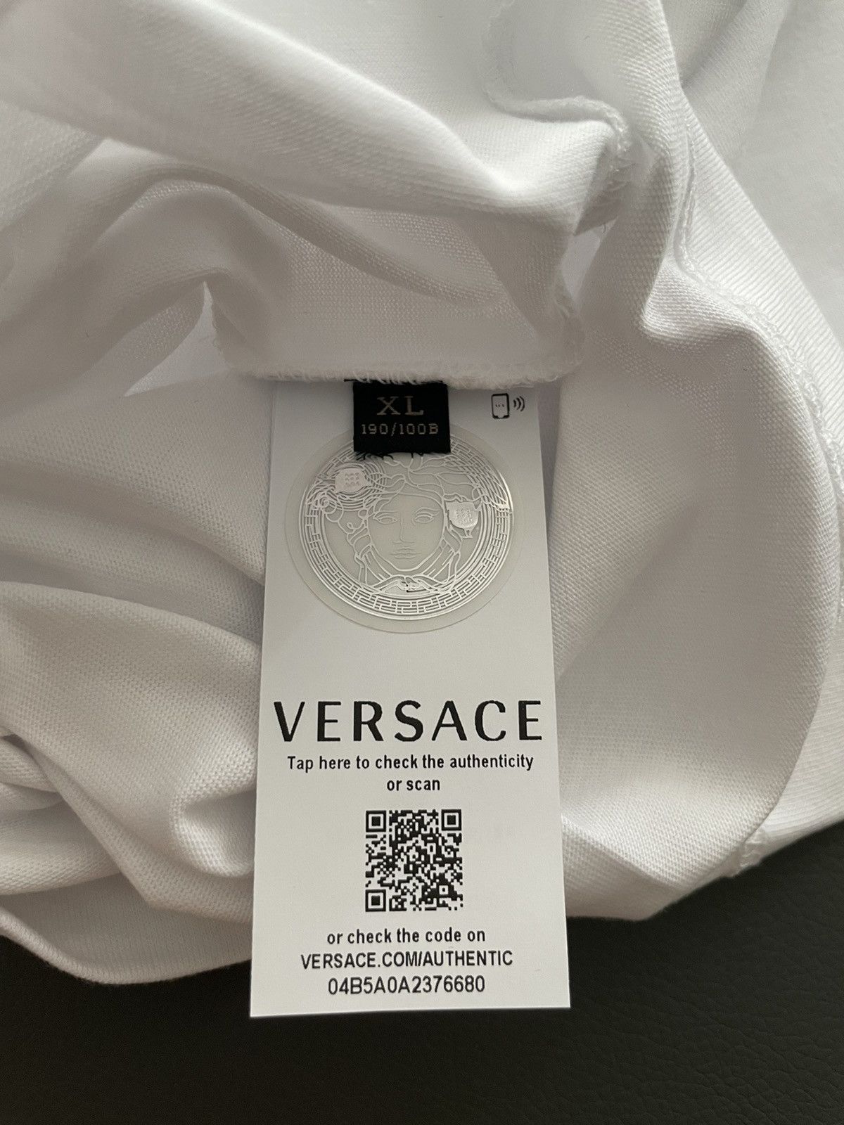 Versace New Super Runway Limited Edition Versace Logo Tee T-shirt Size US XL / EU 56 / 4 - 12 Thumbnail