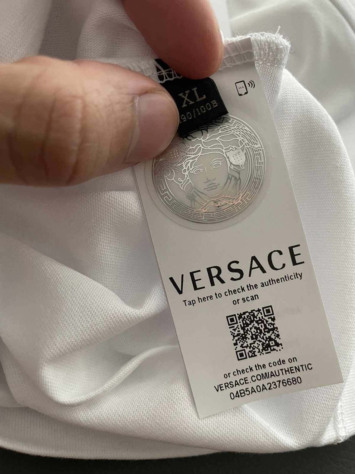 Versace New Super Runway Limited Edition Versace Logo Tee T-shirt Size US XL / EU 56 / 4 - 16 Thumbnail