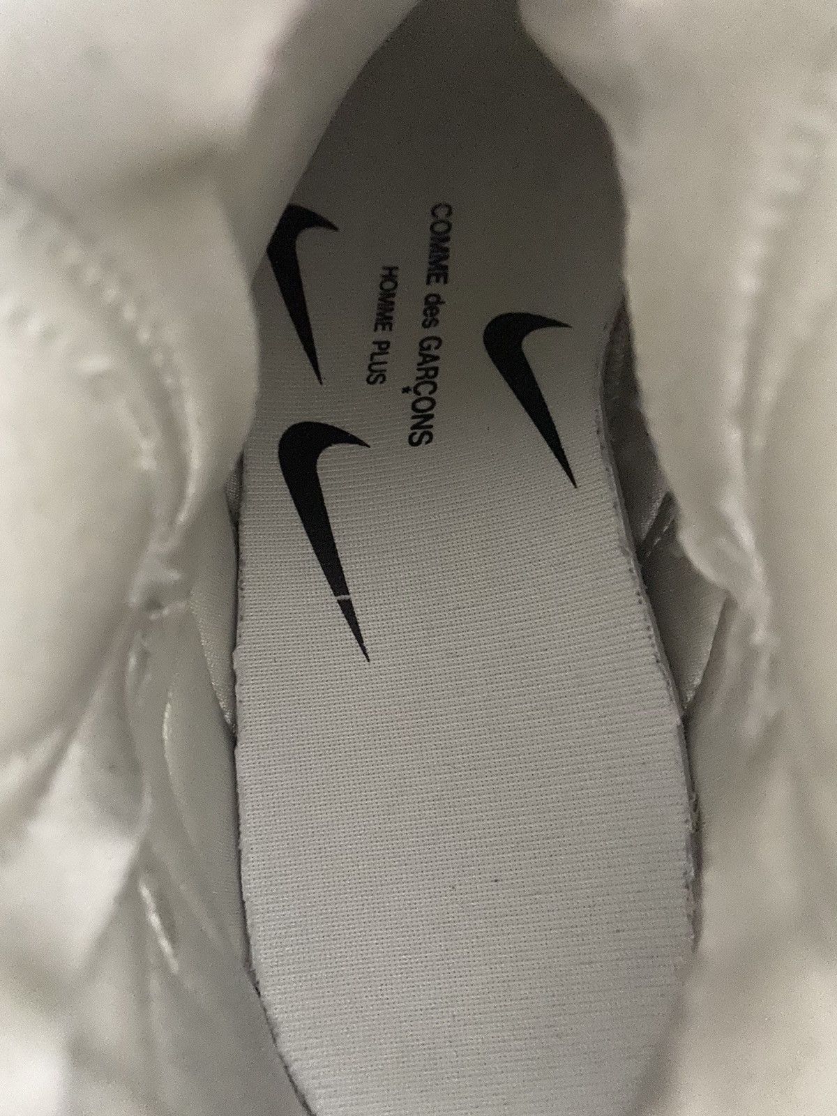 CDG by Comme des Garcons Comme des Garcons x Air Mowabb White 2018 Size US 9 / EU 42 - 4 Thumbnail