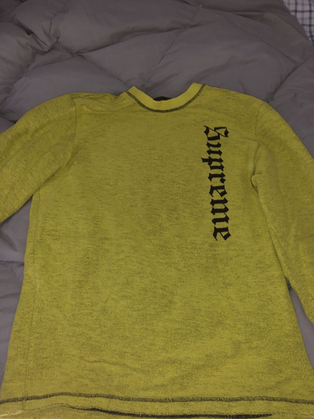 Supreme vertical offers logo crewneck