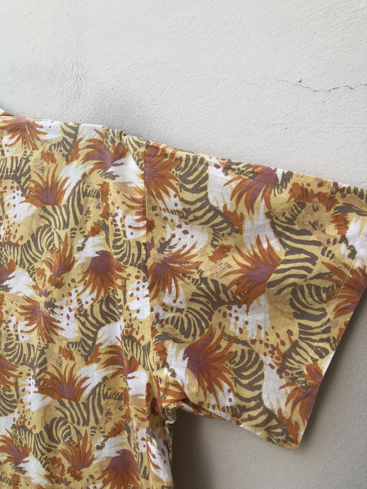 Devilock Vintage 90s CLIC CLAC Japan Printed Zebra Hawaiian Shirt Size US M / EU 48-50 / 2 - 14 Thumbnail